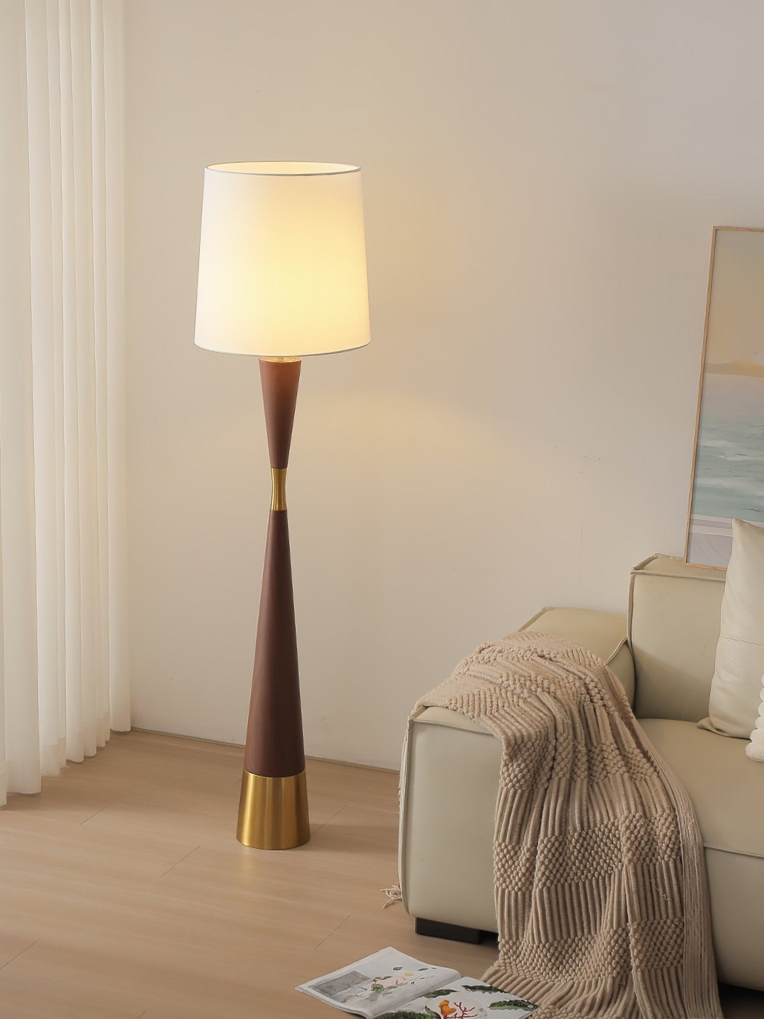 Cicaril Modern Table Lamp