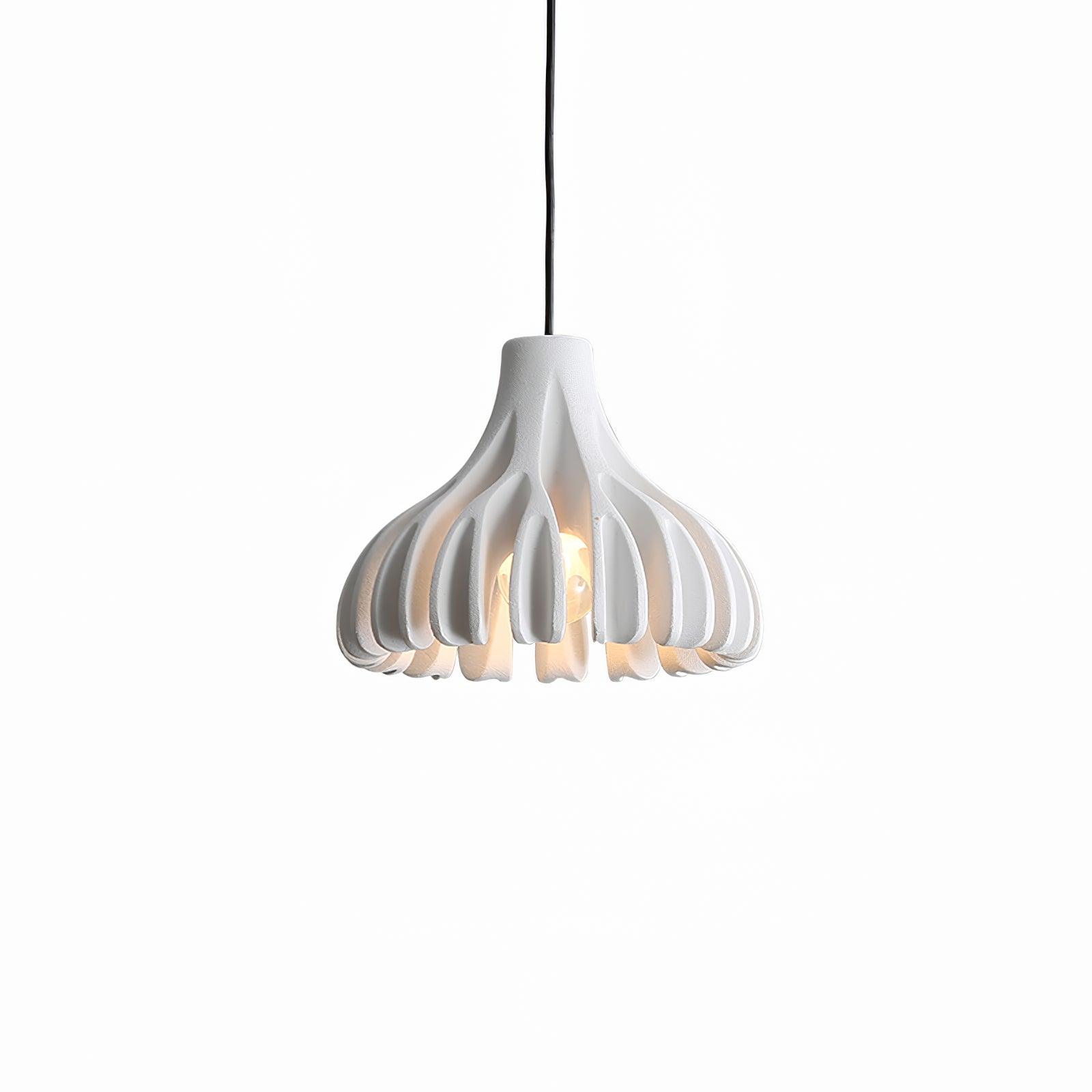Valtu Coral Resin Pendant Lamp