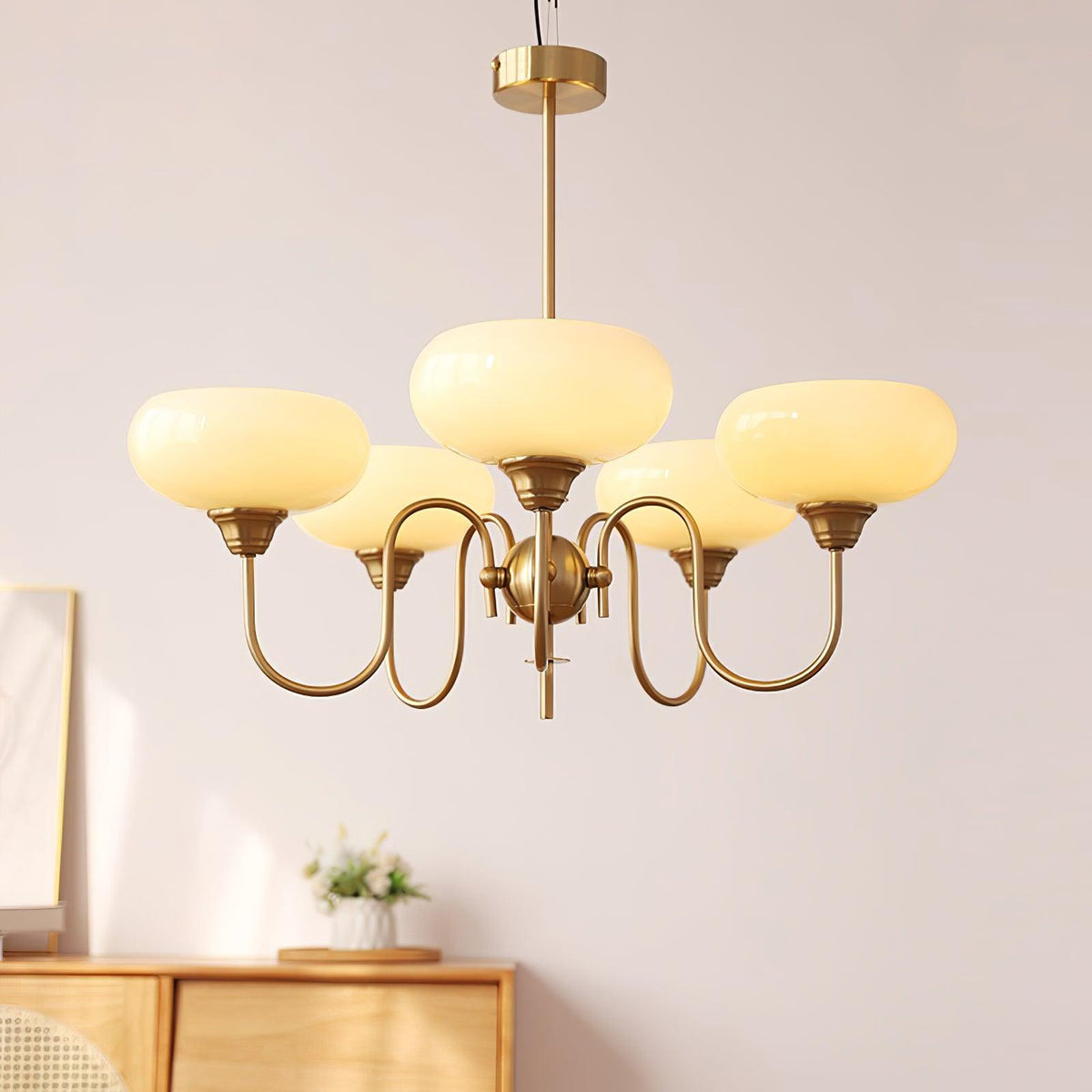 Pavenor Creamy Persimmon Chandelier