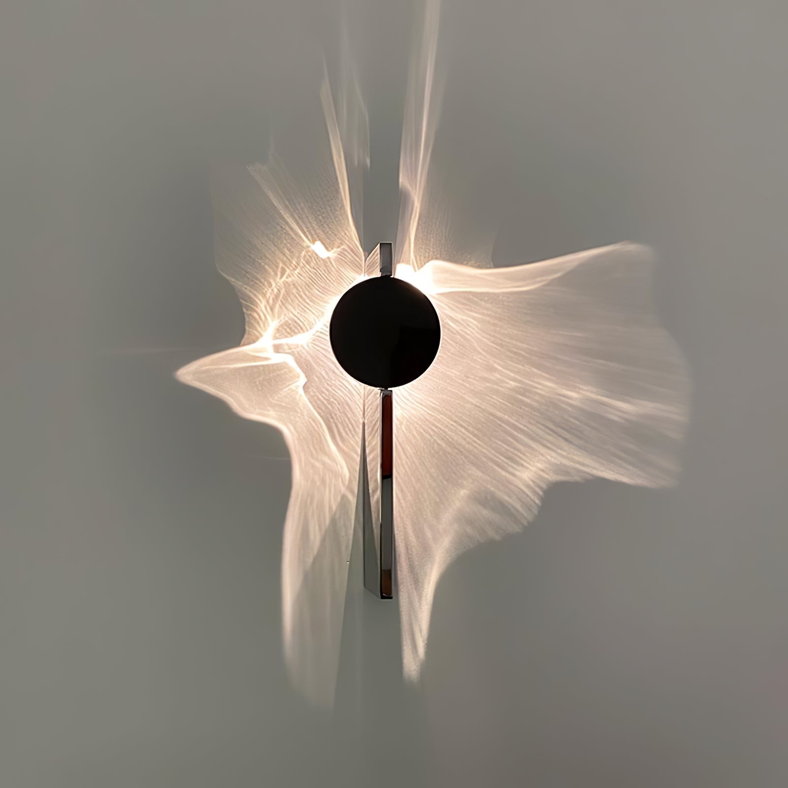 Pethr Wave Minimalist Steel Wall Lamp