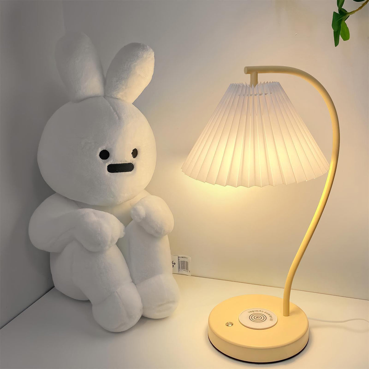 Evlaeus Minimalist Wood Desk Lamp
