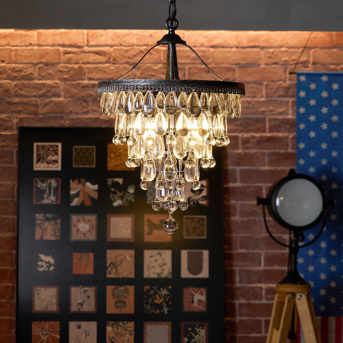 Liorenora Chandelier