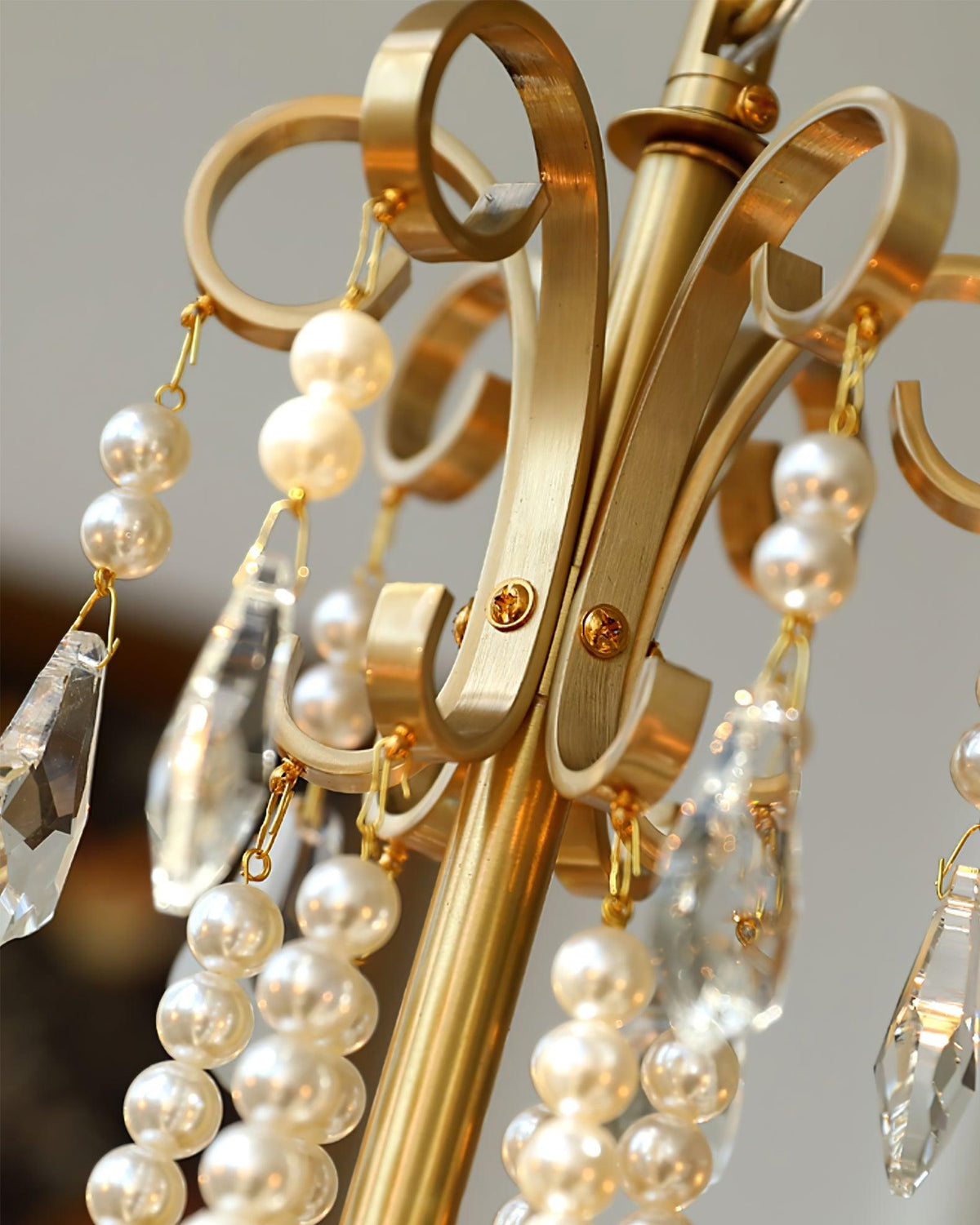 Elyeriel Chandelier Crystal Pearl