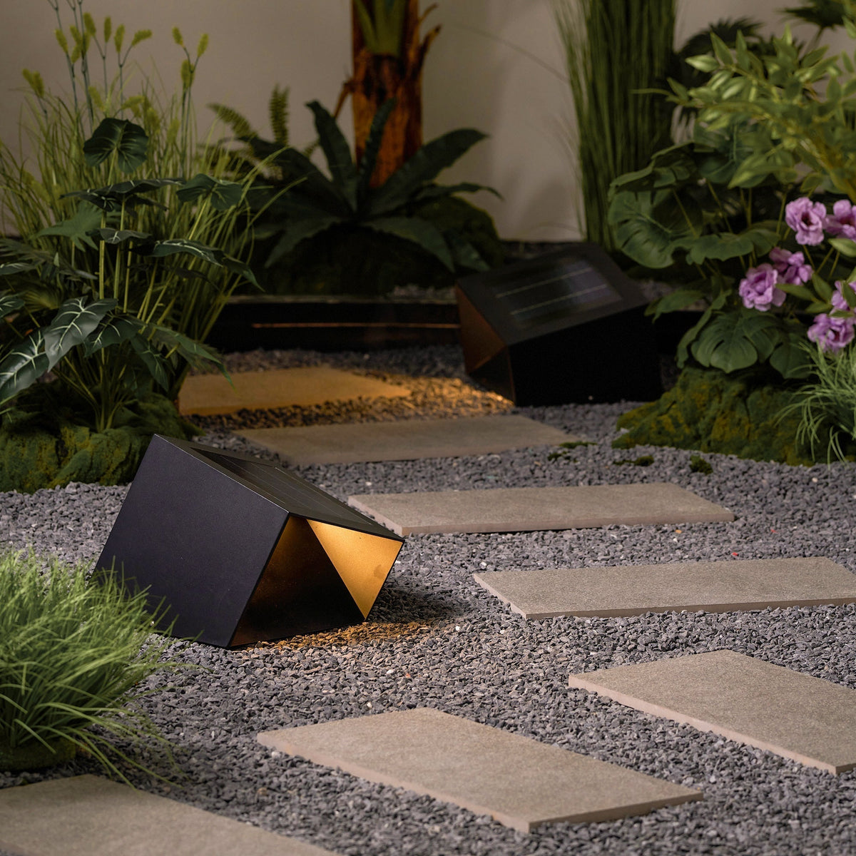 Evsore Unique Cube Garden Solar Outdoor Light