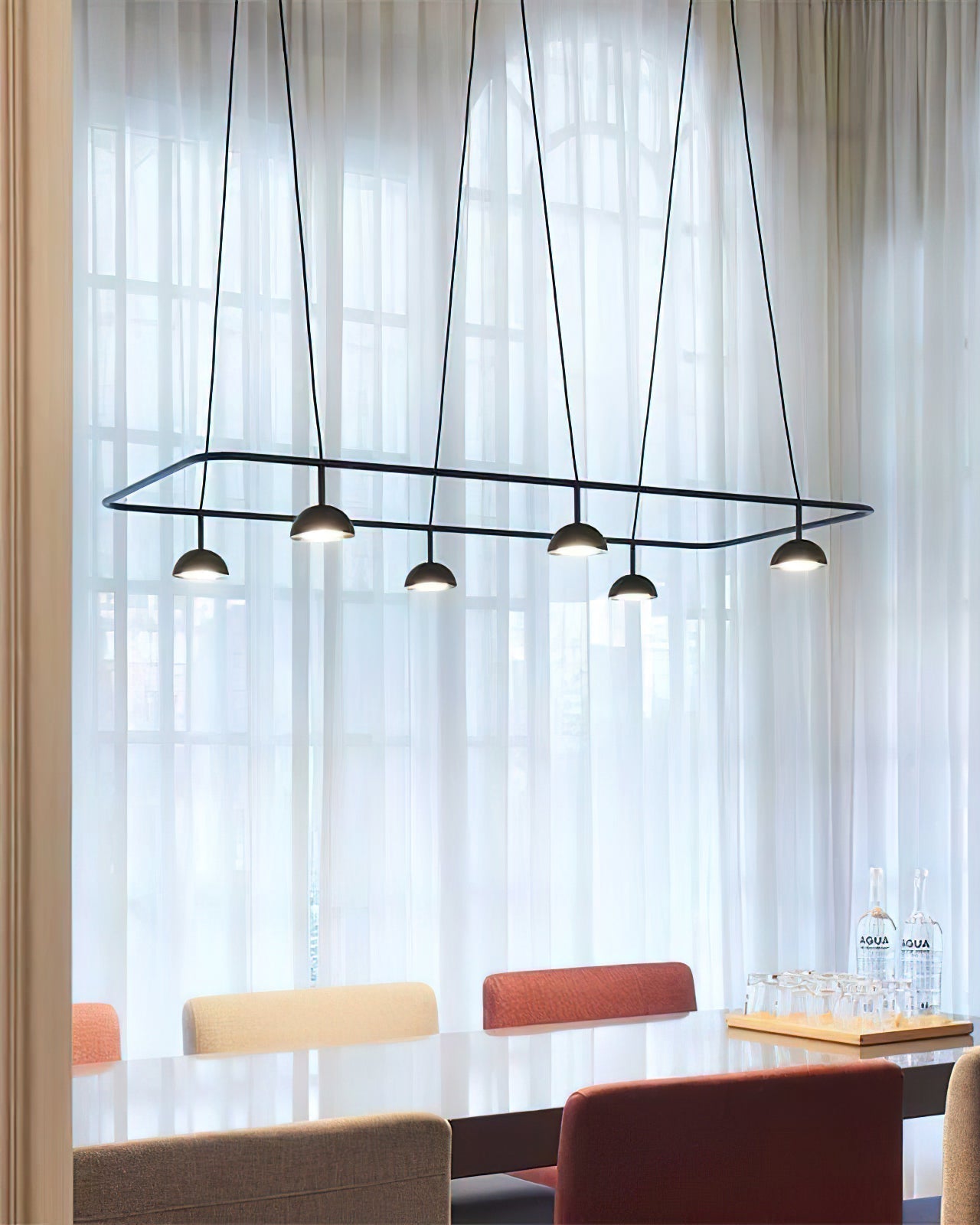 Noraora Chandelier LED Sleek