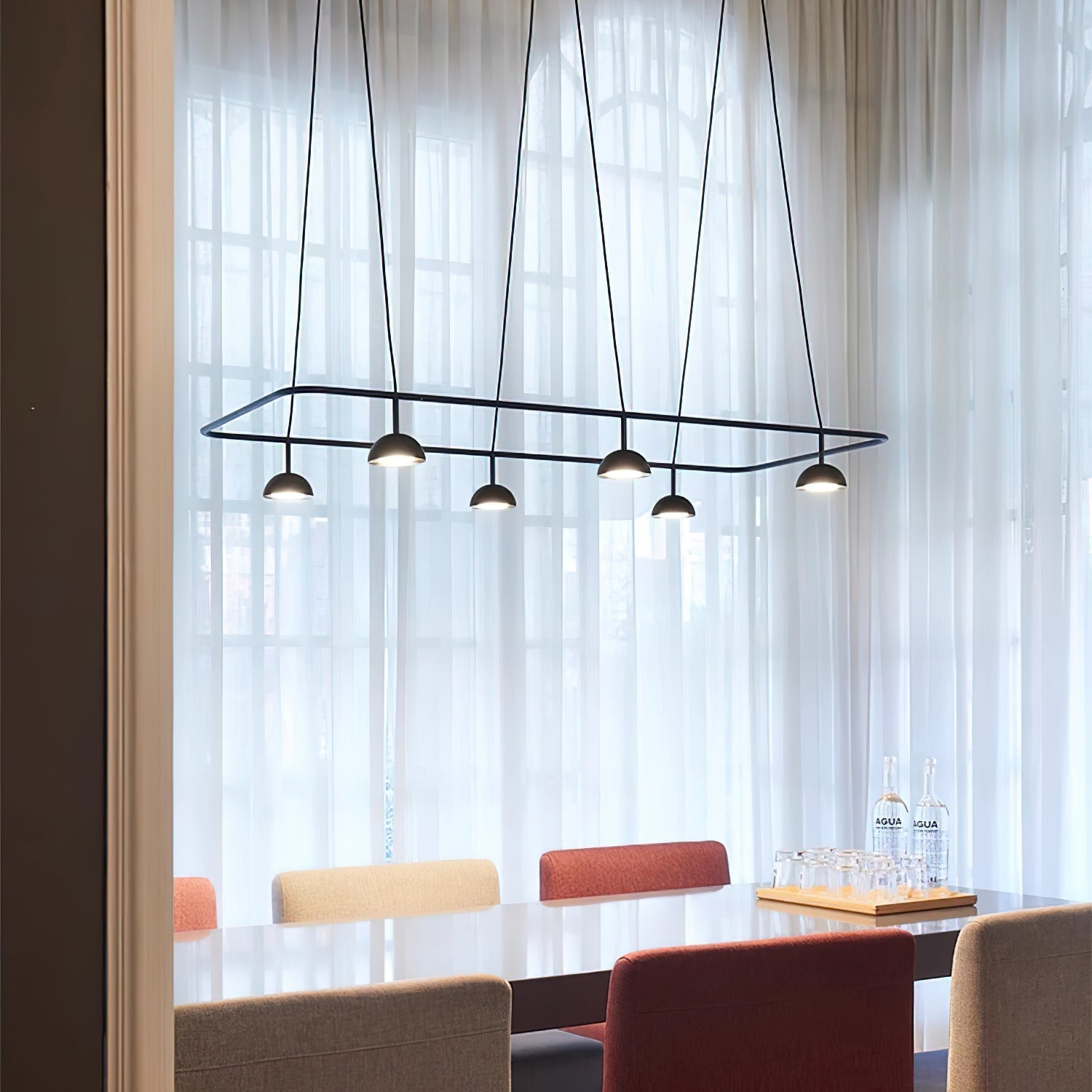 Noraora Chandelier LED Sleek