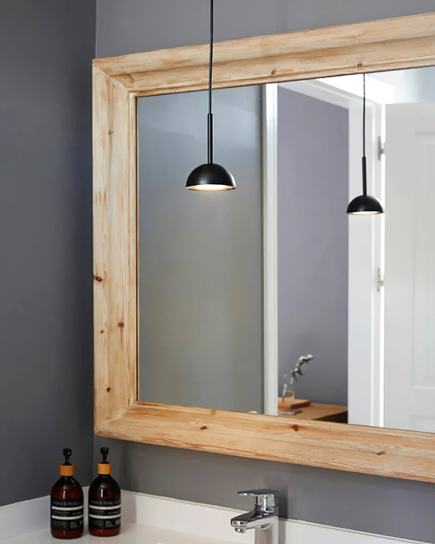 Easton Minimalist Pendant Light