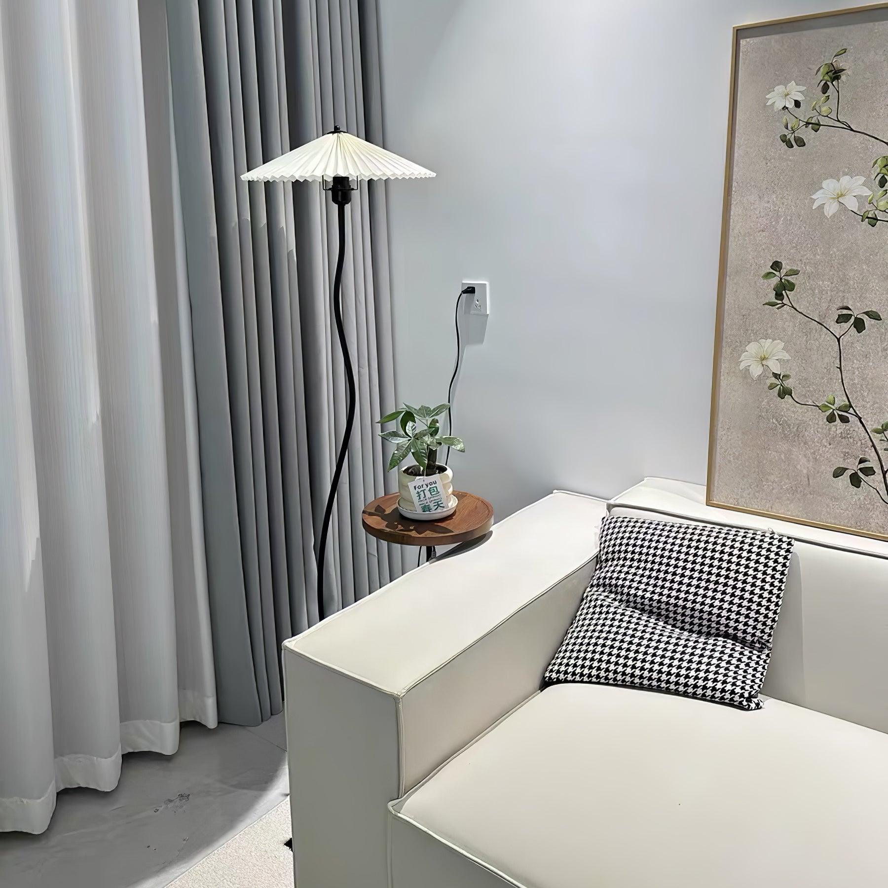 Ghel Minimalist Wood Floor Lamp