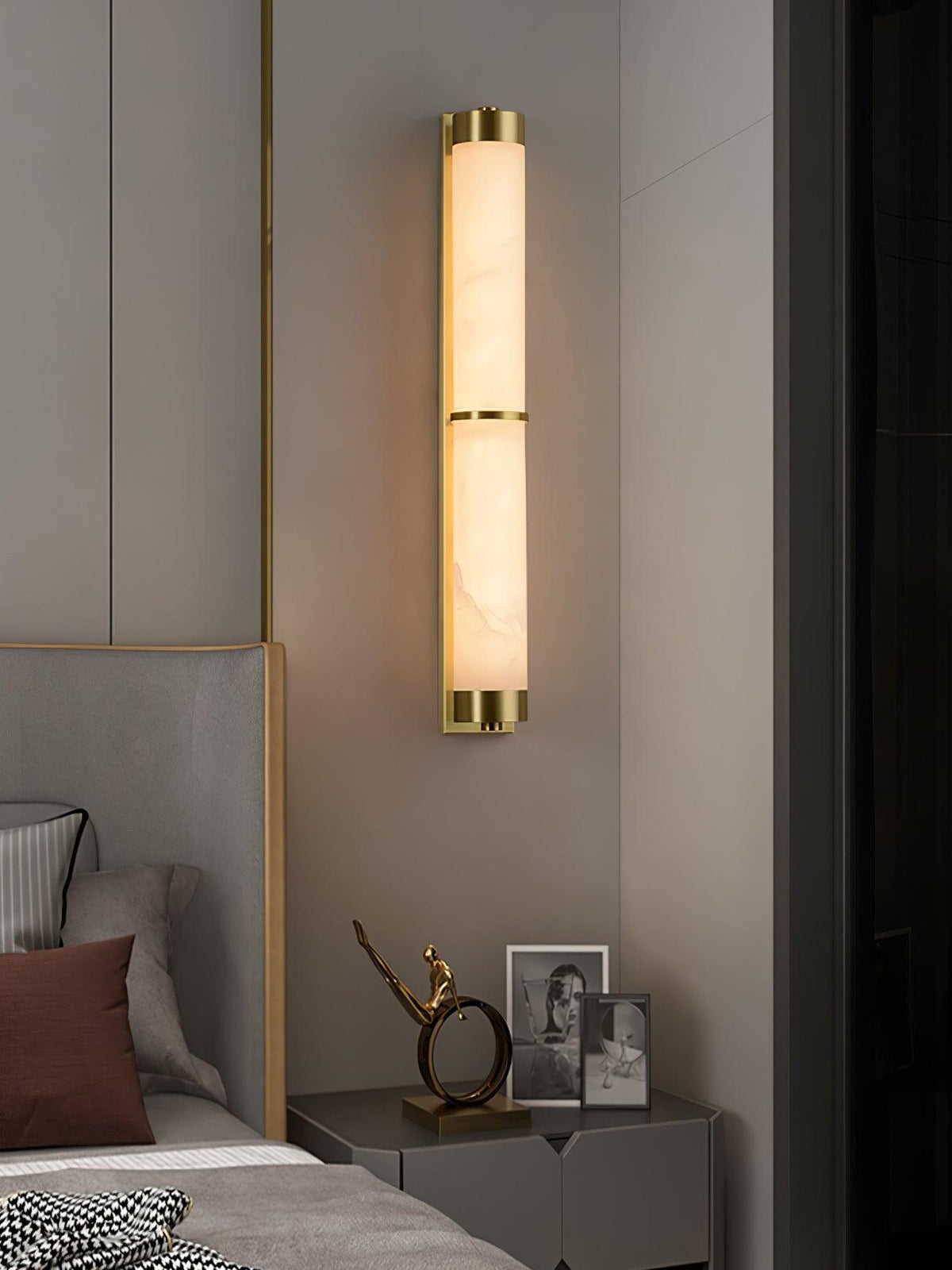 Albelise Minimalist Alabaster Wall Light