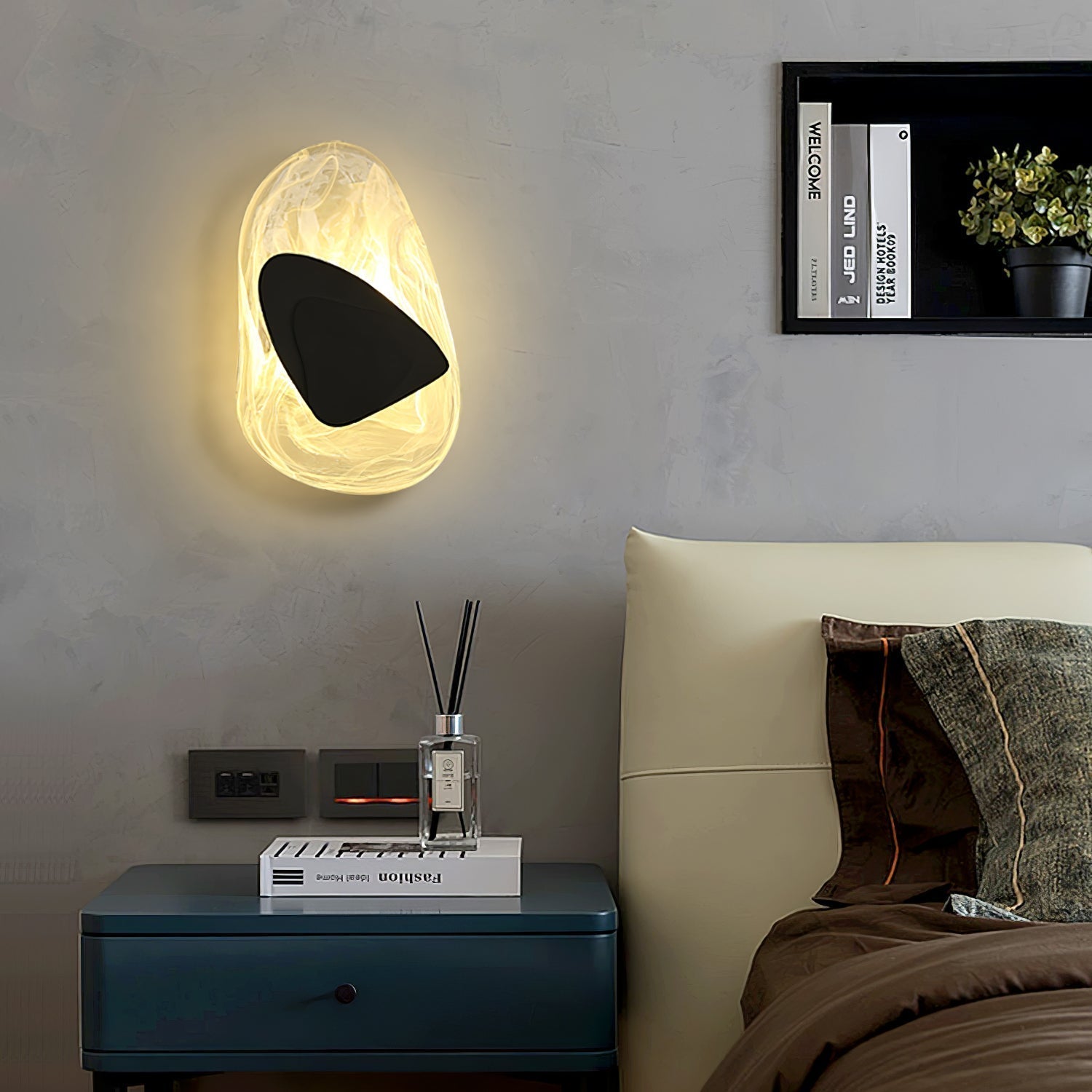 Gana Premium Nordic Art Glass Wall Lamp