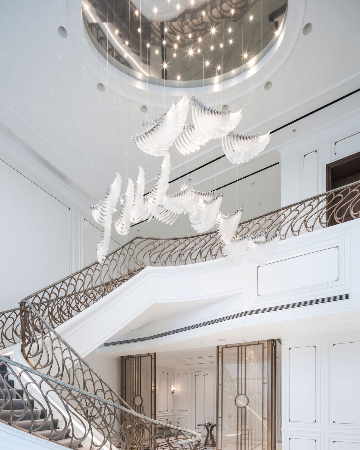 Eurrinia Glass Wing Cluster Chandelier