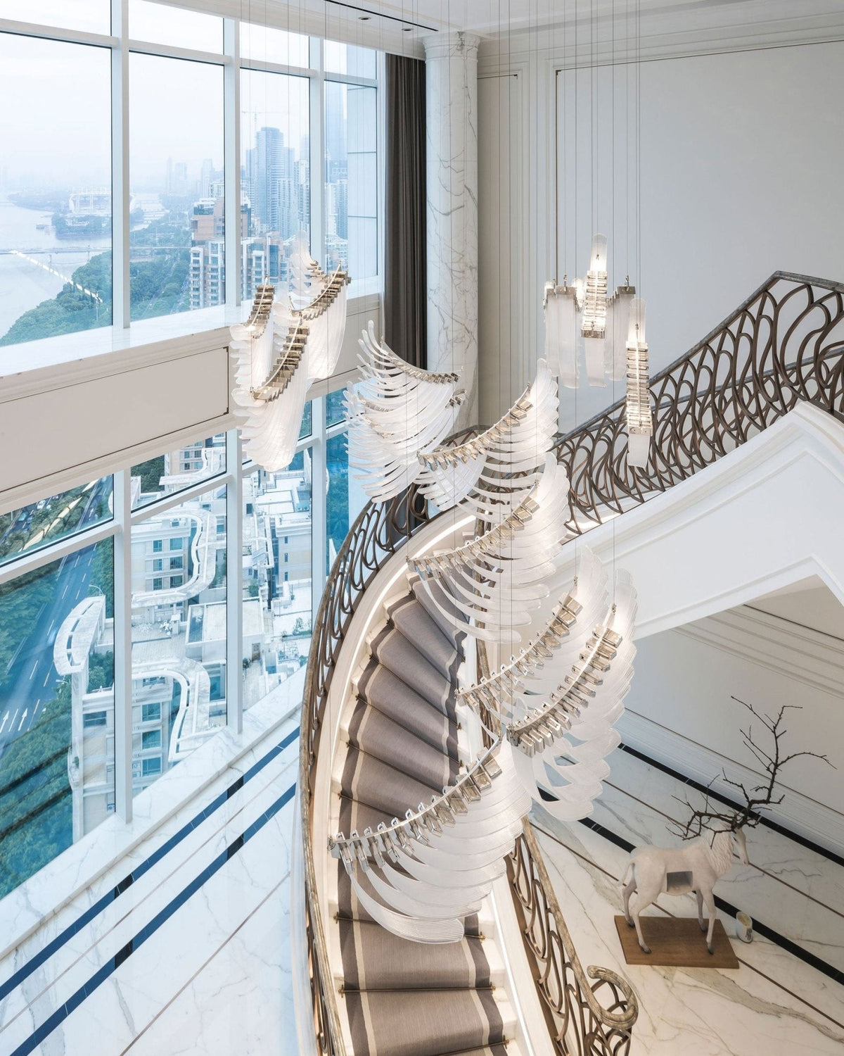 Eurrinia Glass Wing Cluster Chandelier