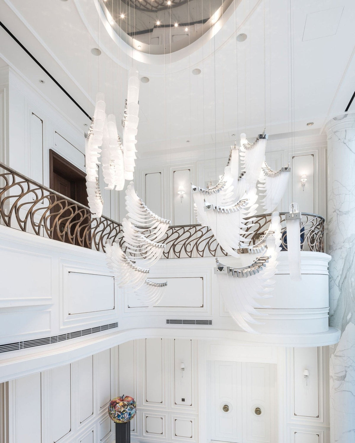Eurrinia Glass Wing Cluster Chandelier