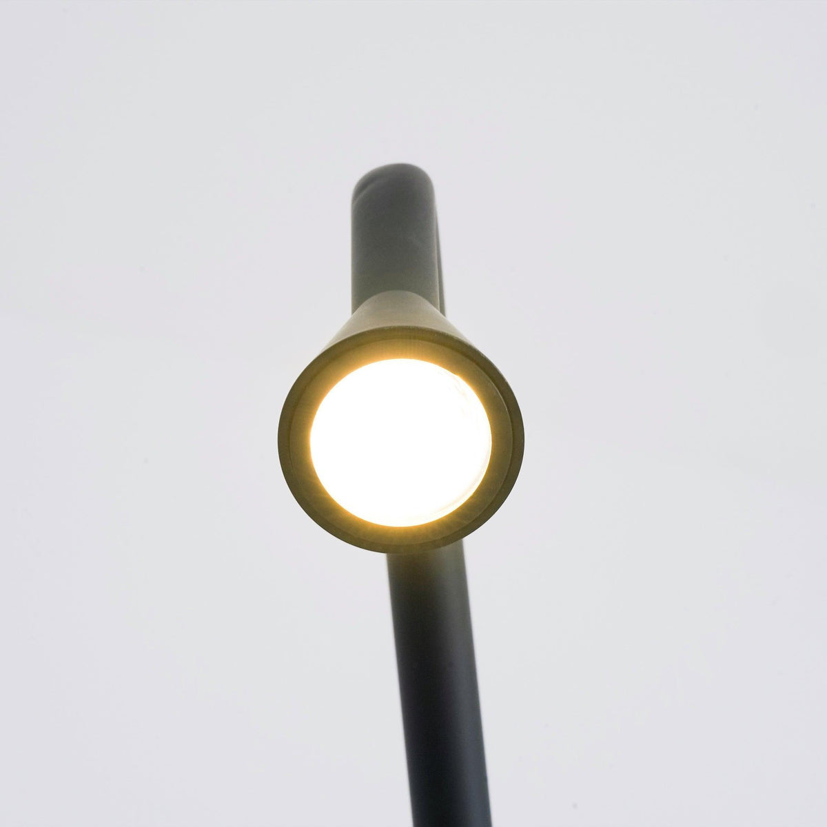 Vesolel Modern Minimalist Wall Lamp