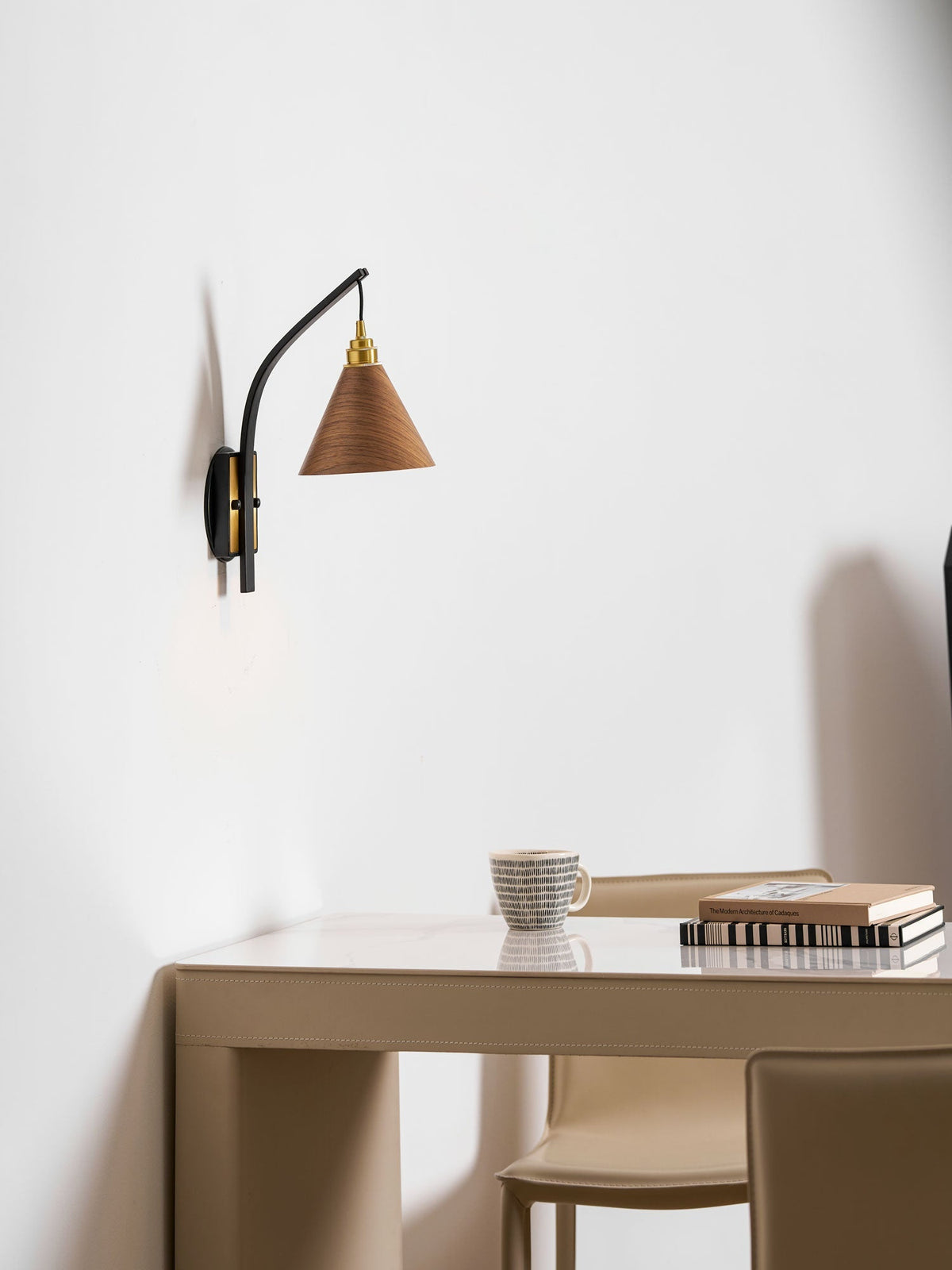 Hawmont Camber Arc Indoor Wall Light