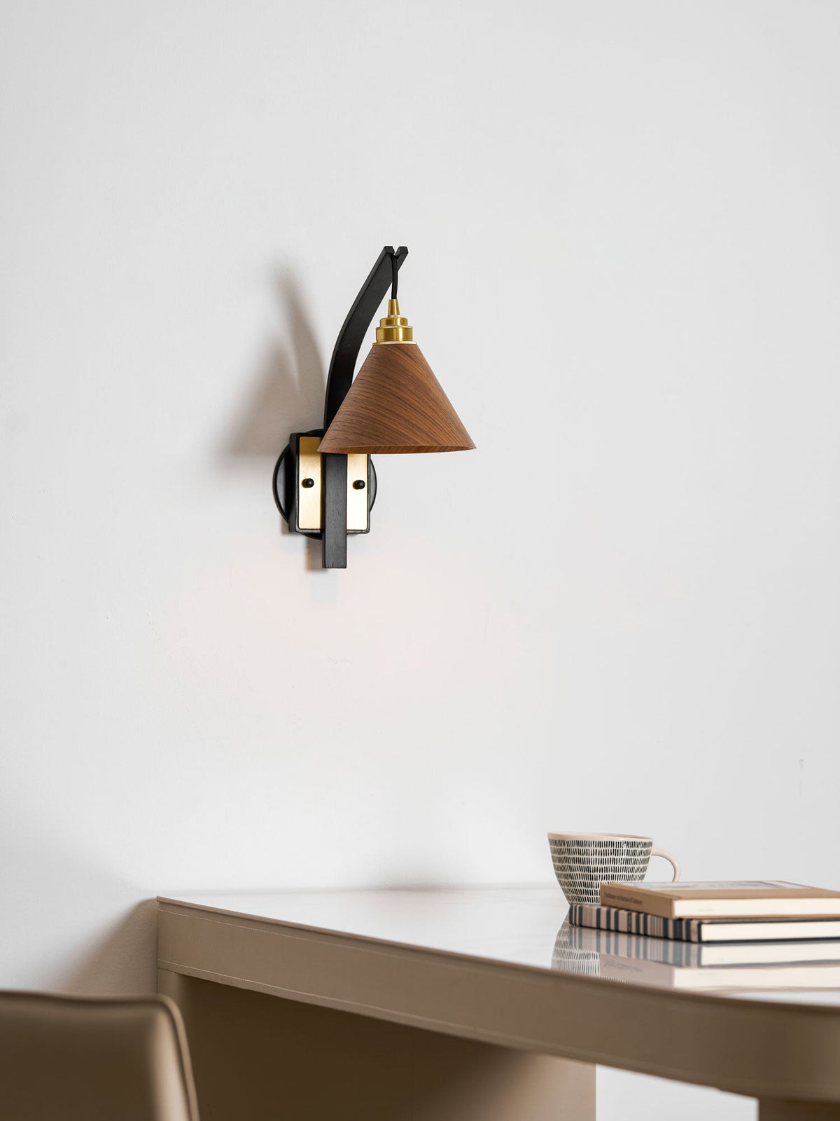 Hawmont Camber Arc Indoor Wall Light