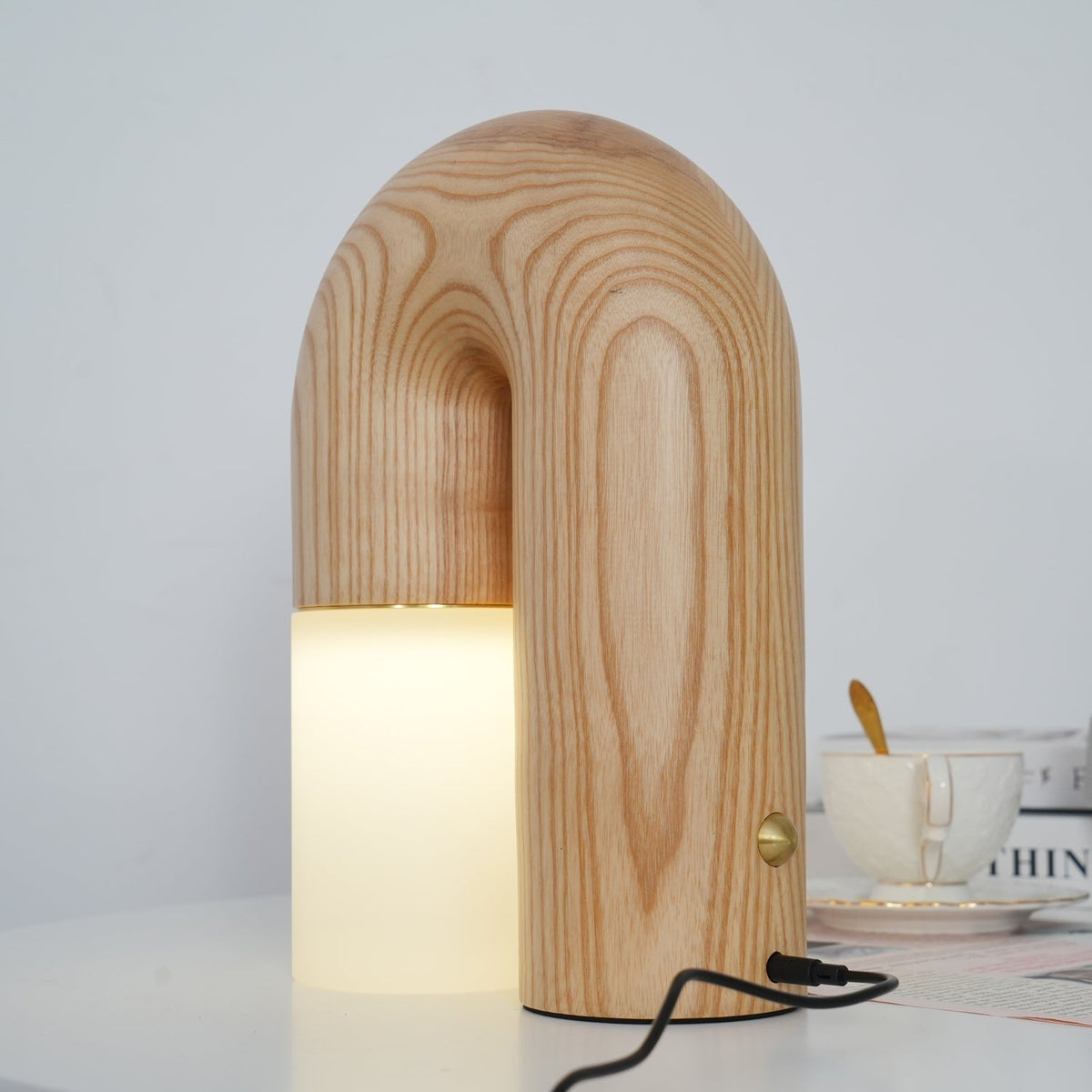 Arch Fashion Wood Table Lamp