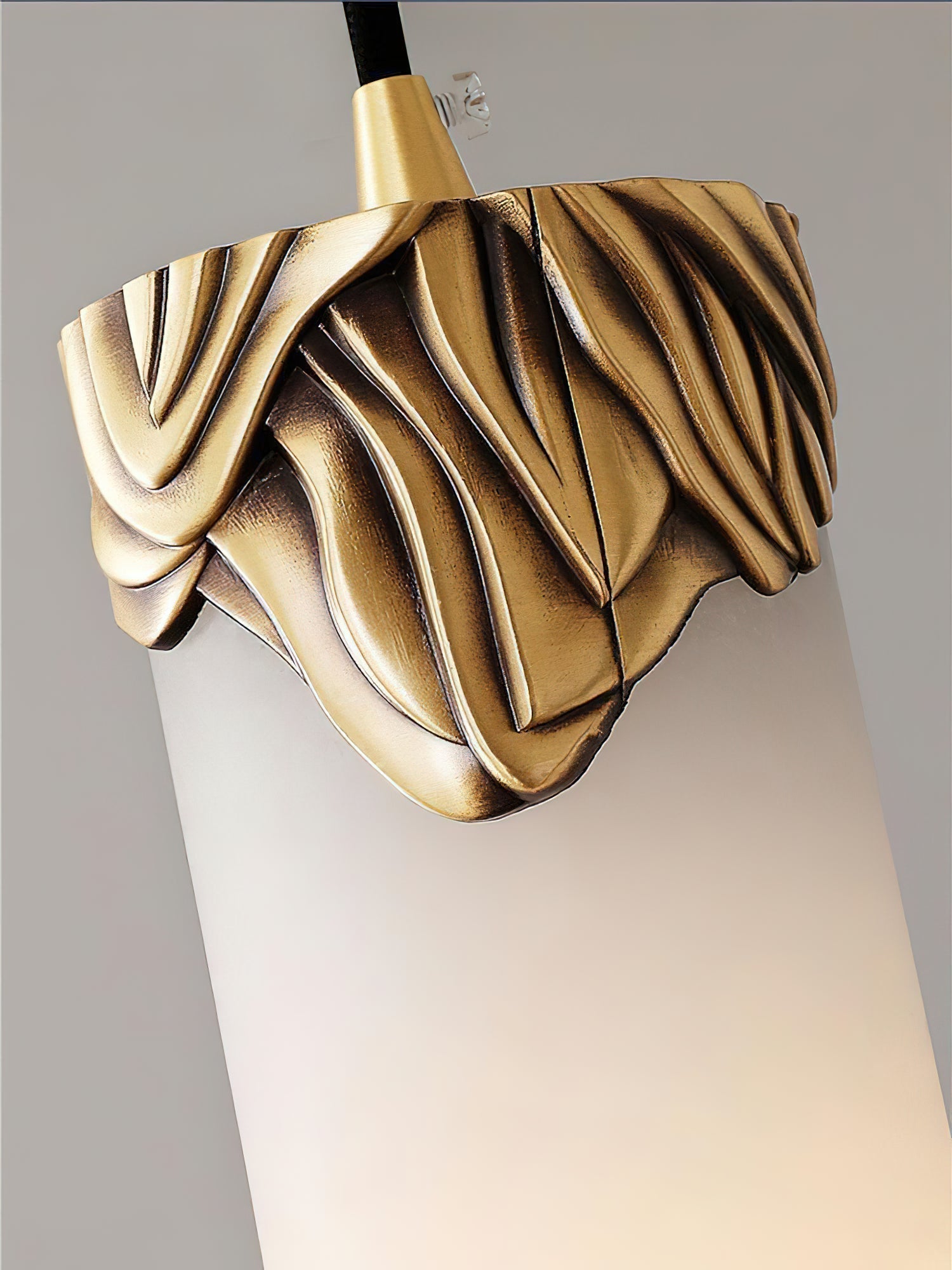 Albinenne Alabaster Pendant Light