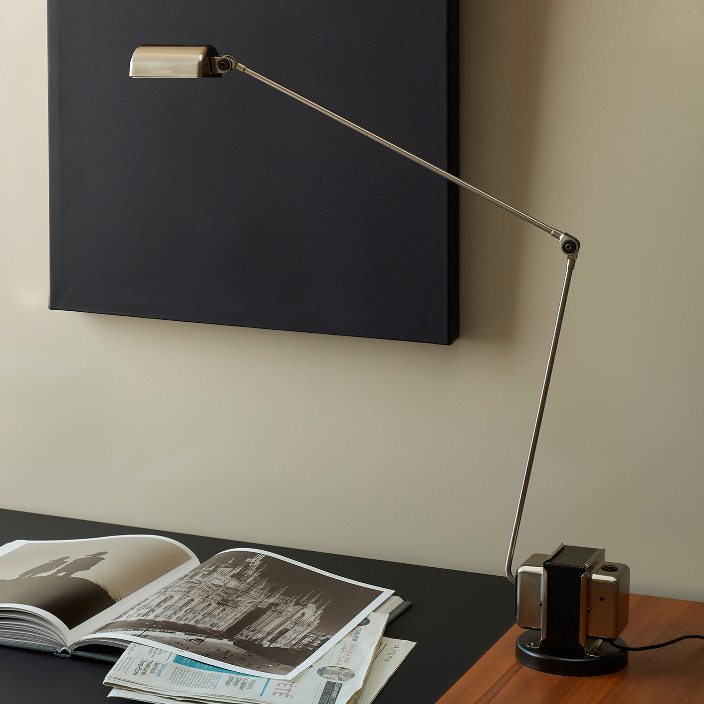 Orvyn Minimalist Table Lamp