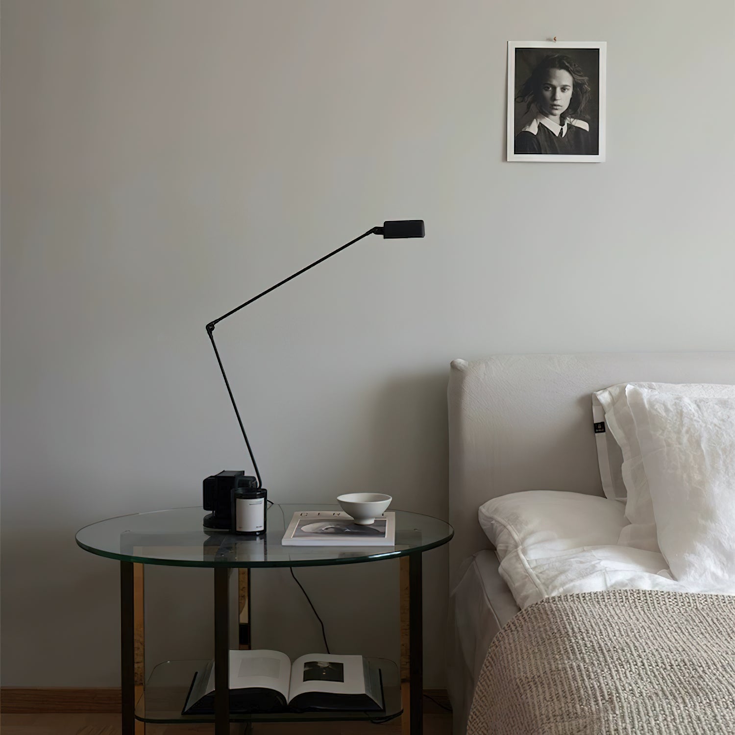 Orvyn Minimalist Table Lamp