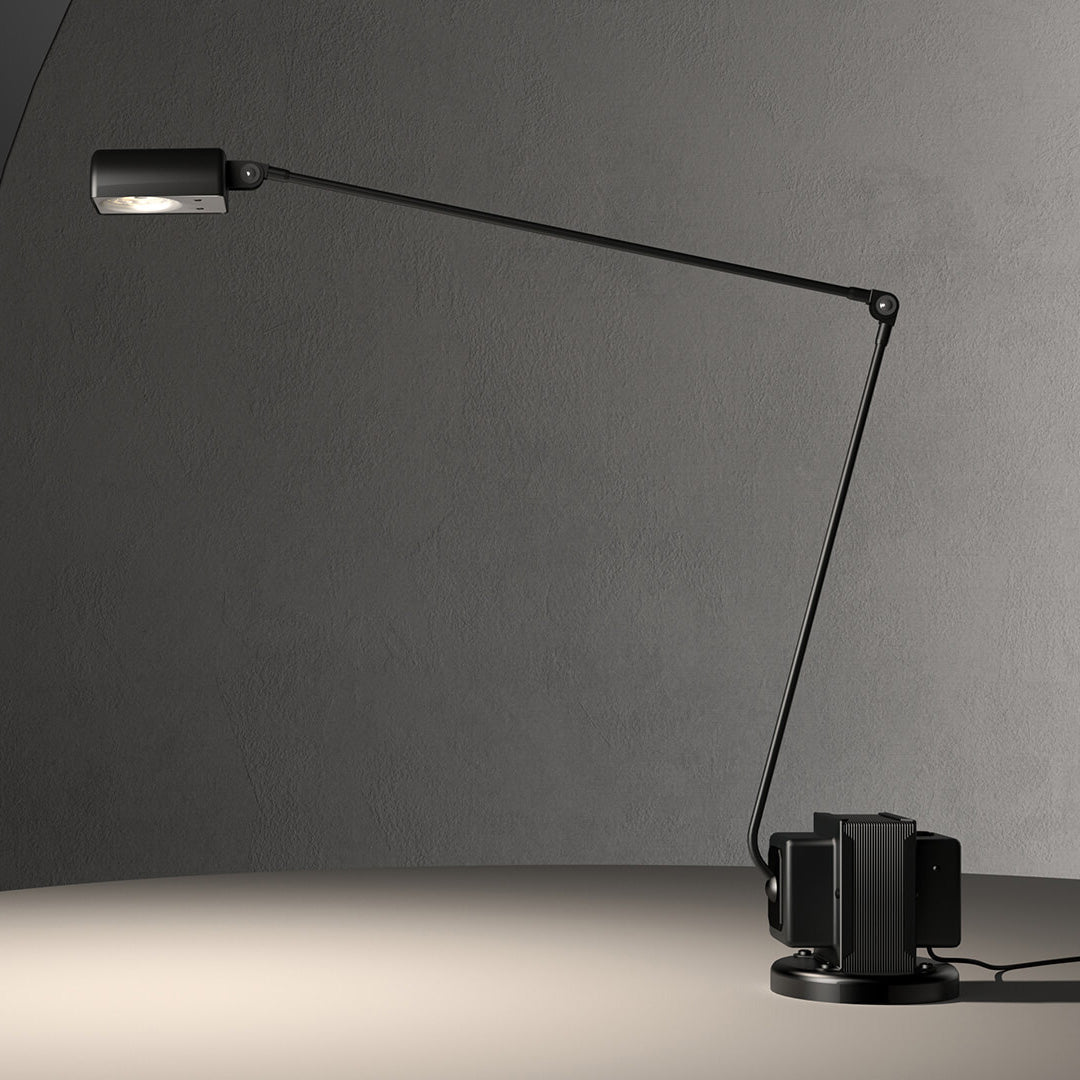 Orvyn Minimalist Table Lamp