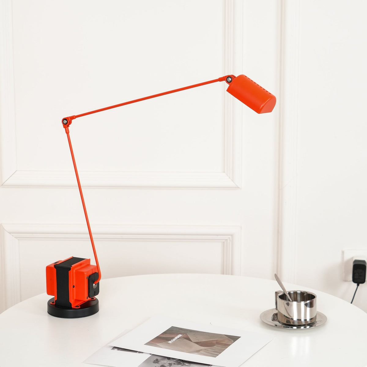 Orvyn Minimalist Table Lamp