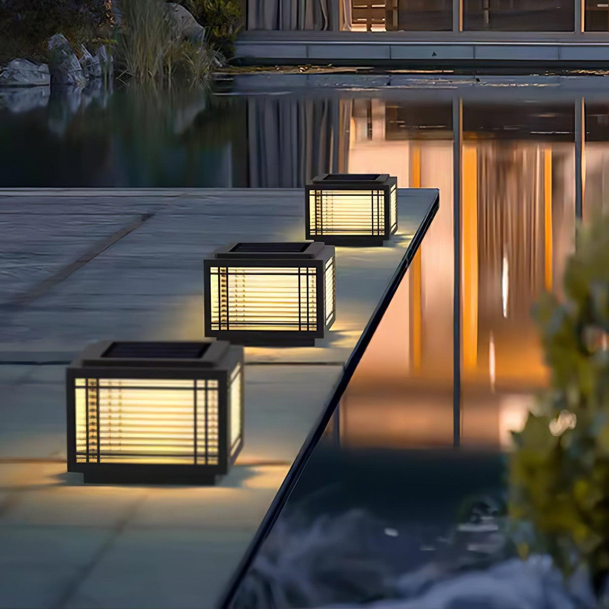 Glorin Steel Japanese-inspired Table Lamp