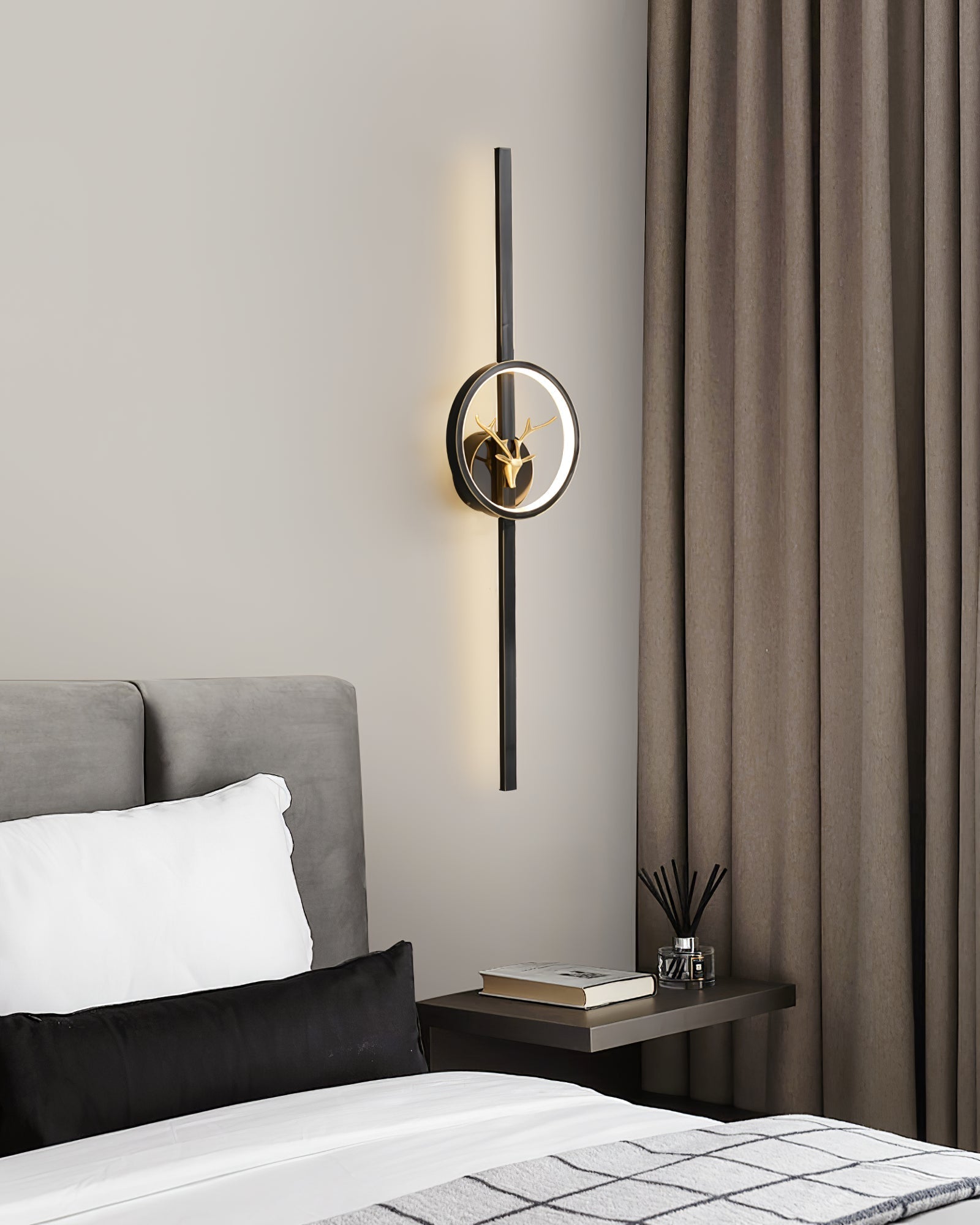 Vavinisra Classic Deer Brass Wall Lamp