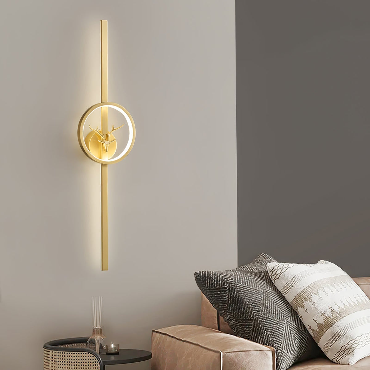 Vavinisra Classic Deer Brass Wall Lamp