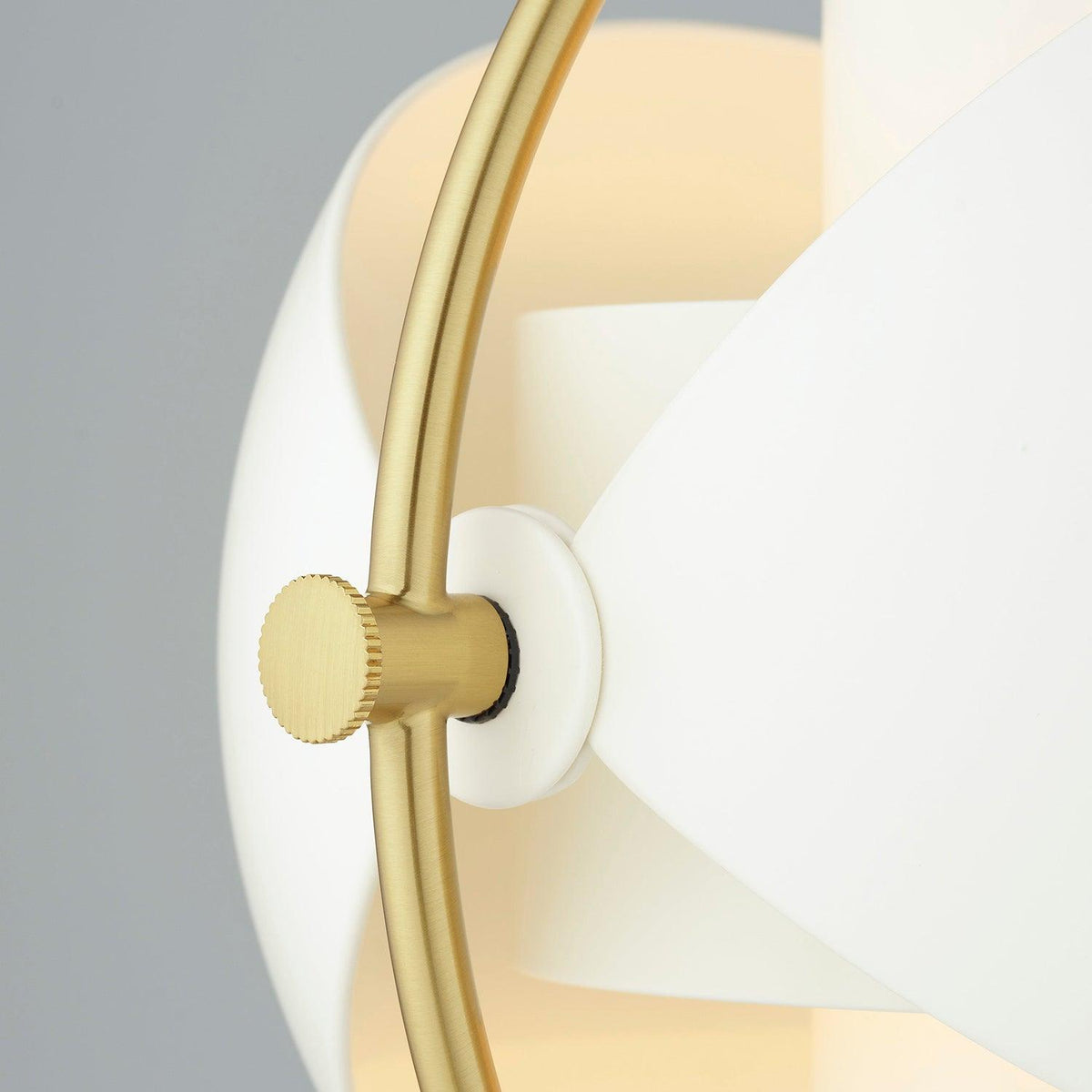 Selanine Modern Table Lamp