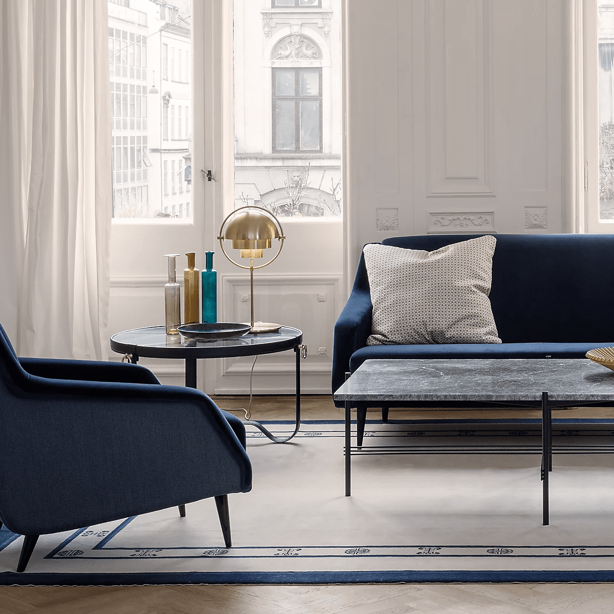 Selanine Modern Table Lamp
