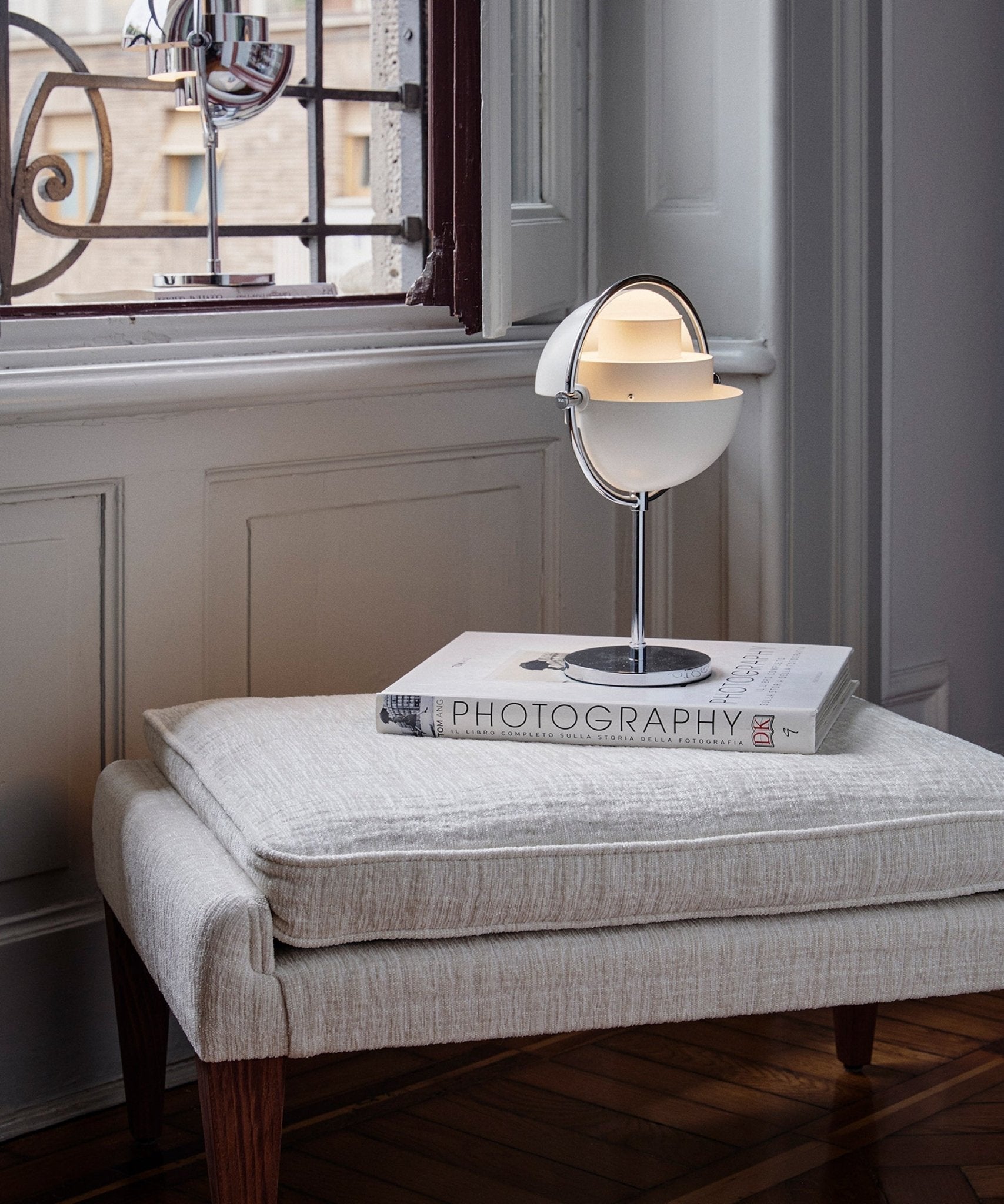 Selanine Modern Table Lamp