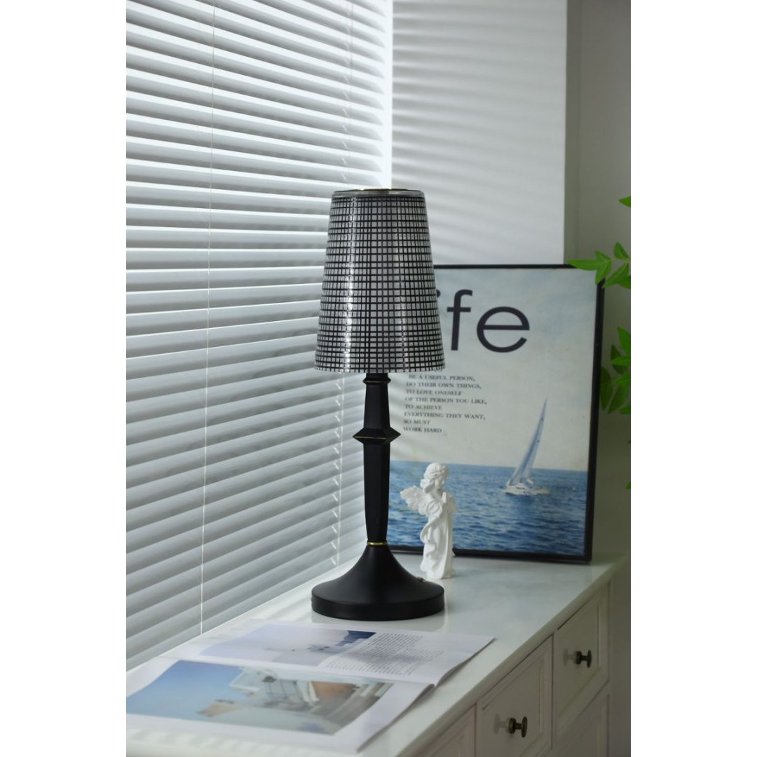 Karma Elvior Iron Table Lamp (Built-in Battery)