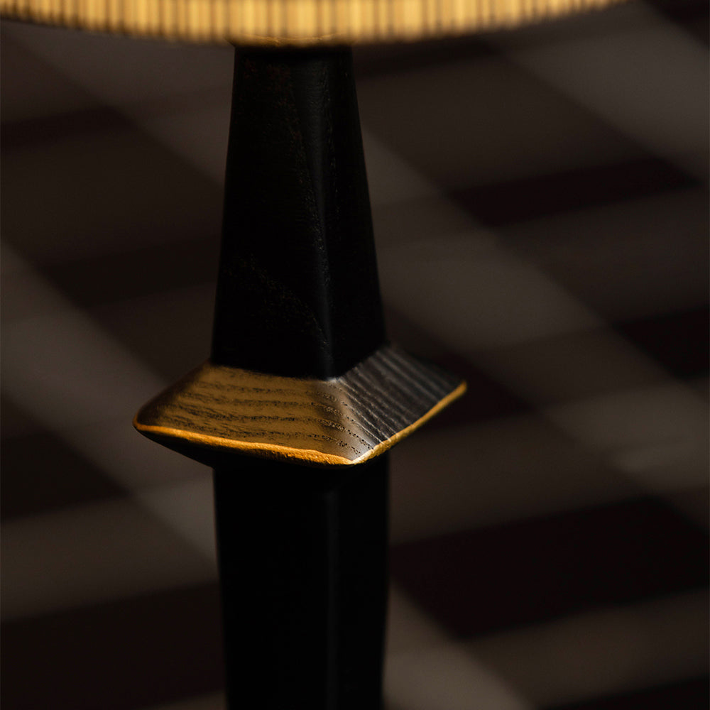 Karma Elvior Iron Table Lamp (Built-in Battery)