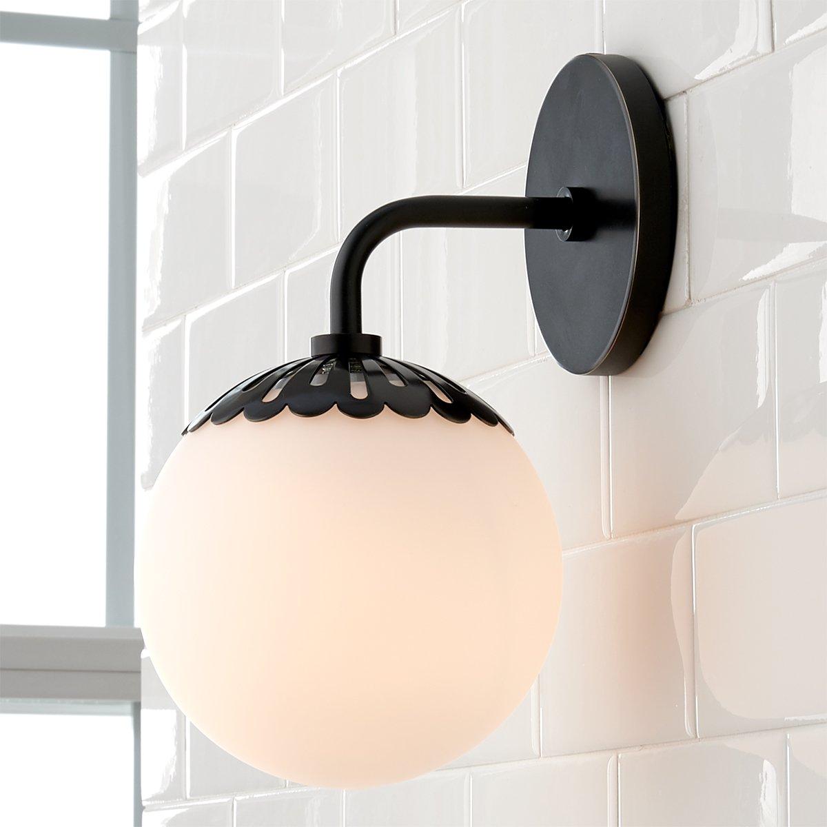 Aveniviella Wall Lamp