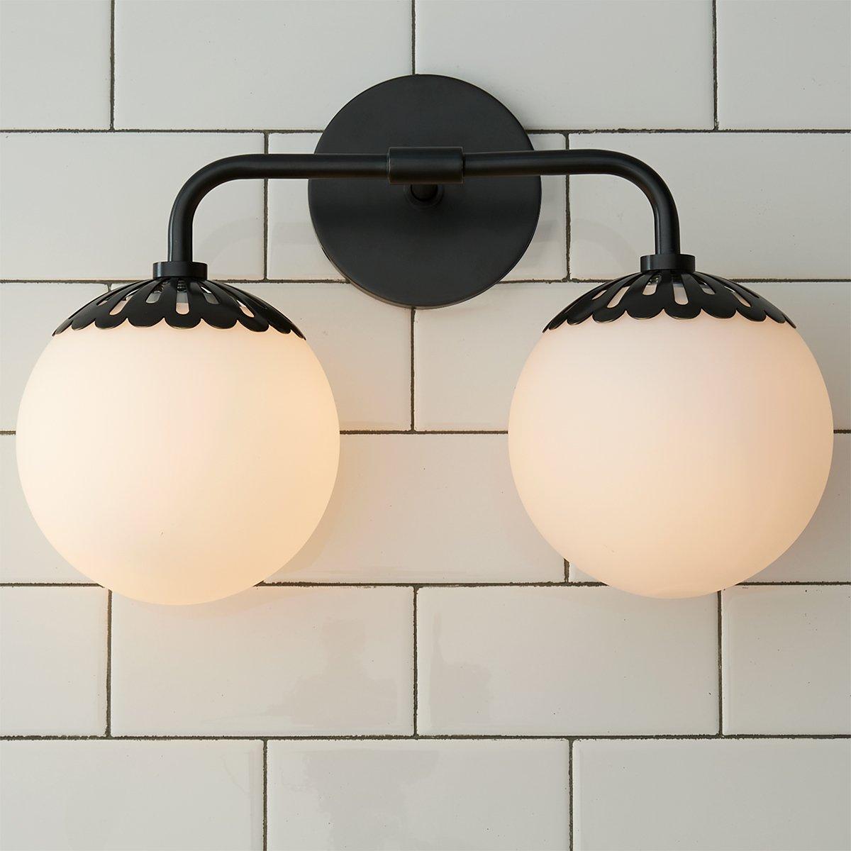 Aveniviella Wall Lamp