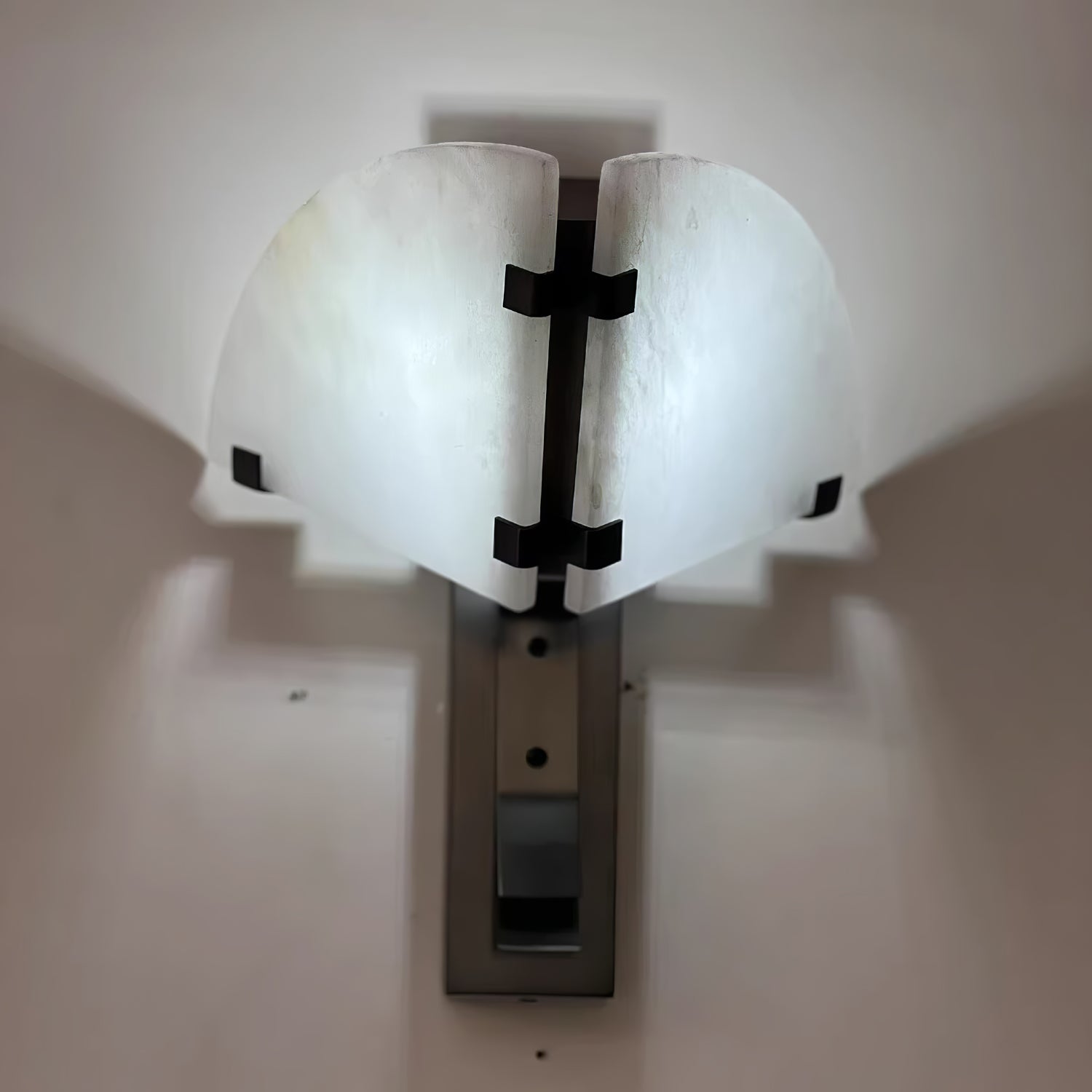 Selesta Modern Alabaster Wall Light