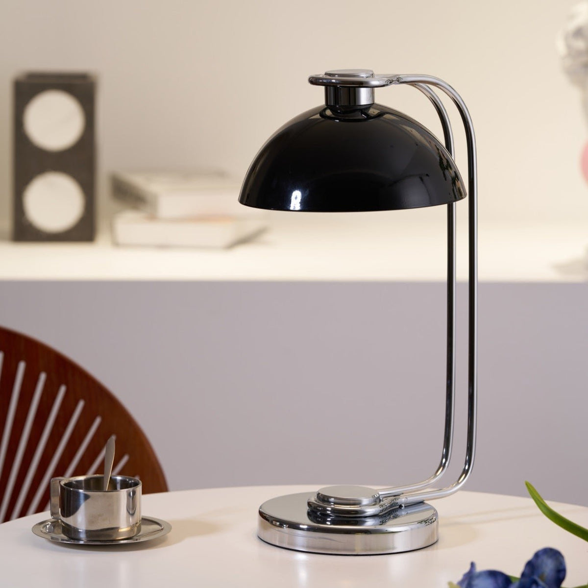 Lucanella Contemporary Acrylic Table lamp