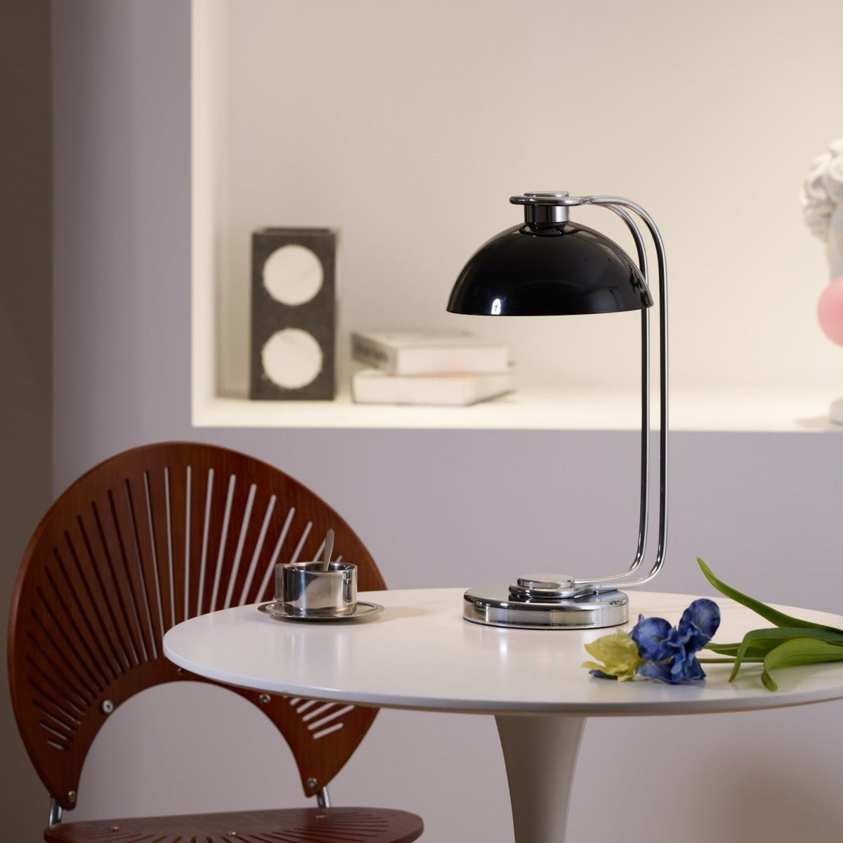 Lucanella Contemporary Acrylic Table lamp