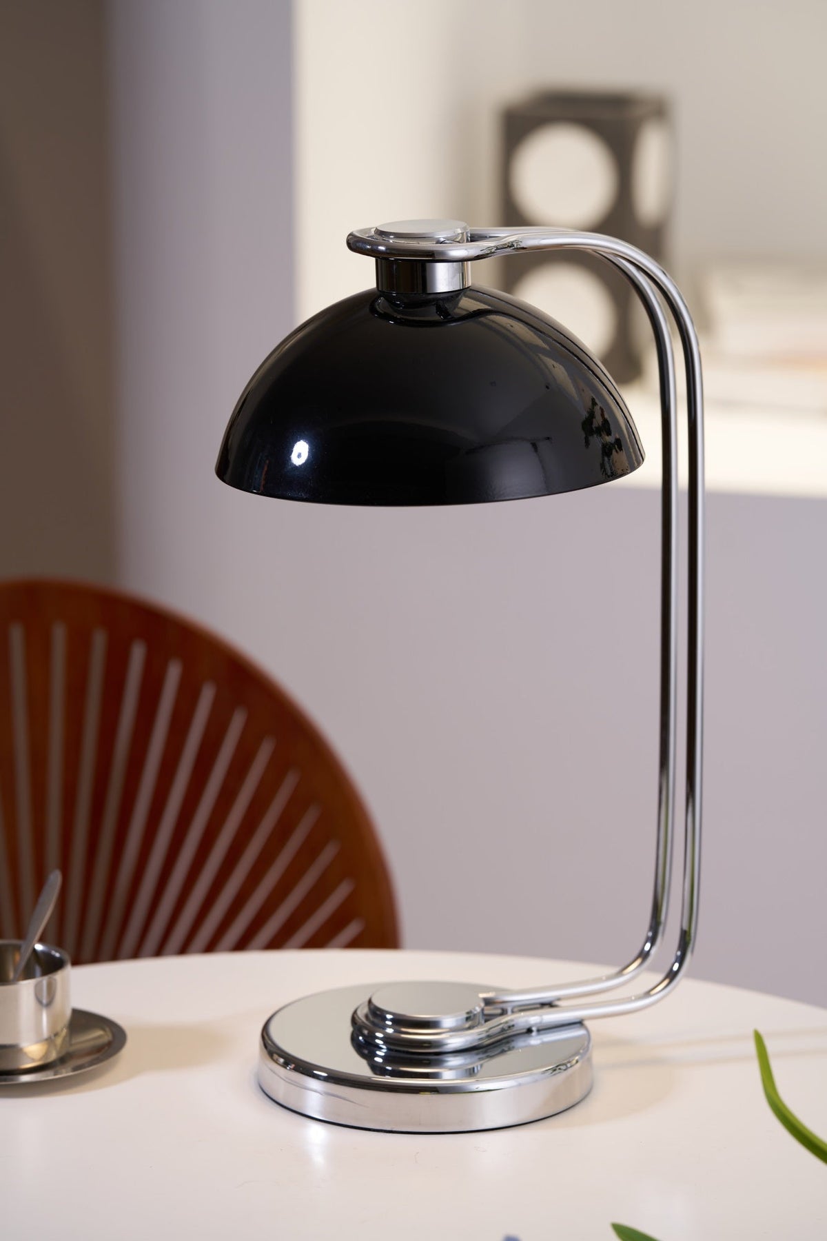 Lucanella Contemporary Acrylic Table lamp