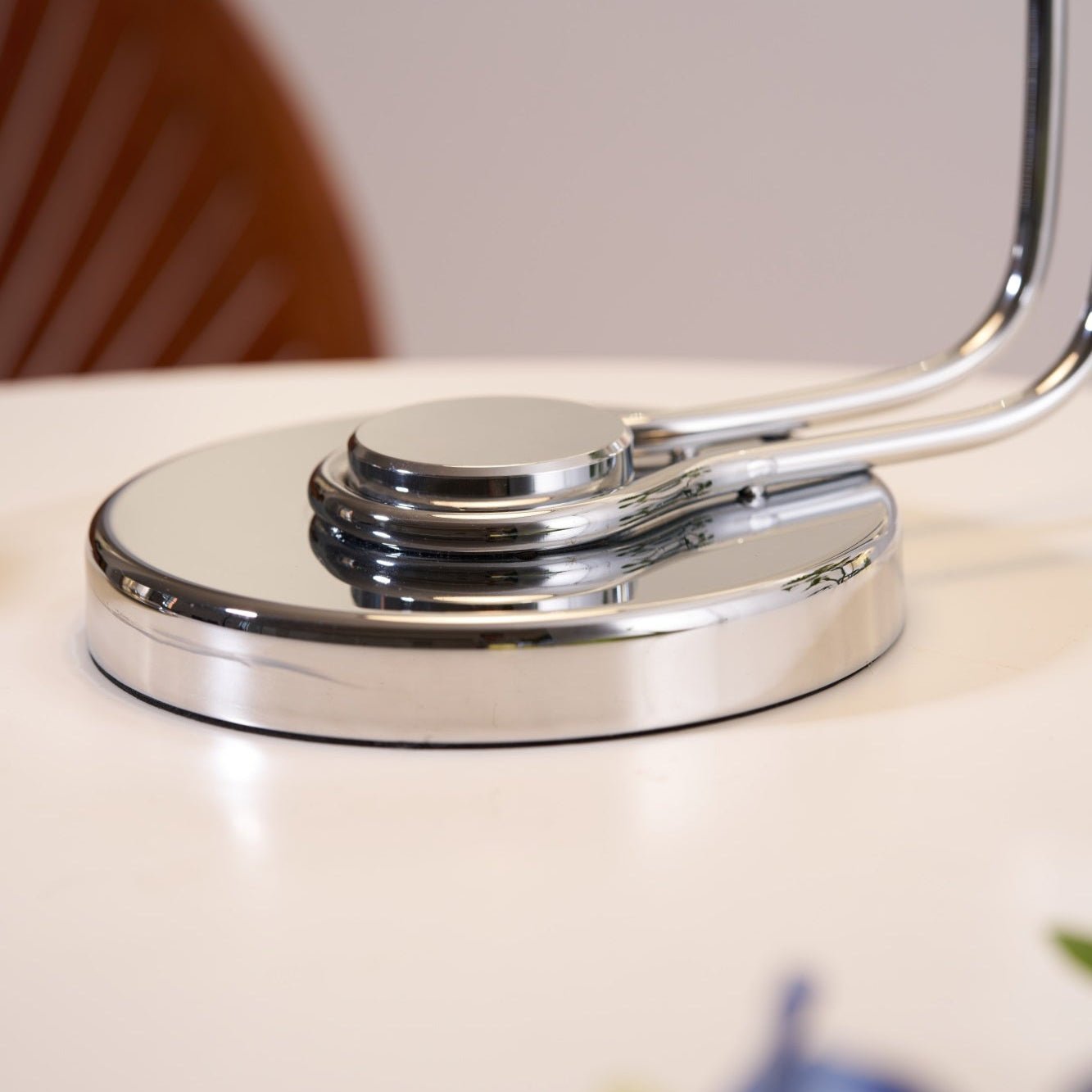 Lucanella Contemporary Acrylic Table lamp