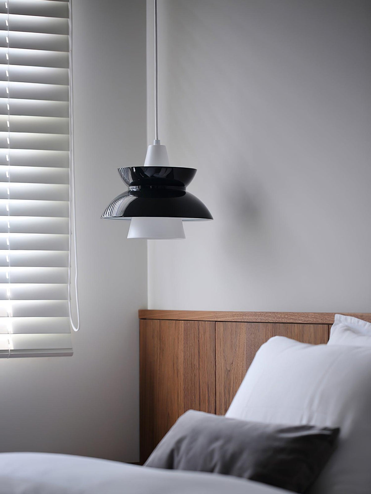 Nyvynel Pendant Light