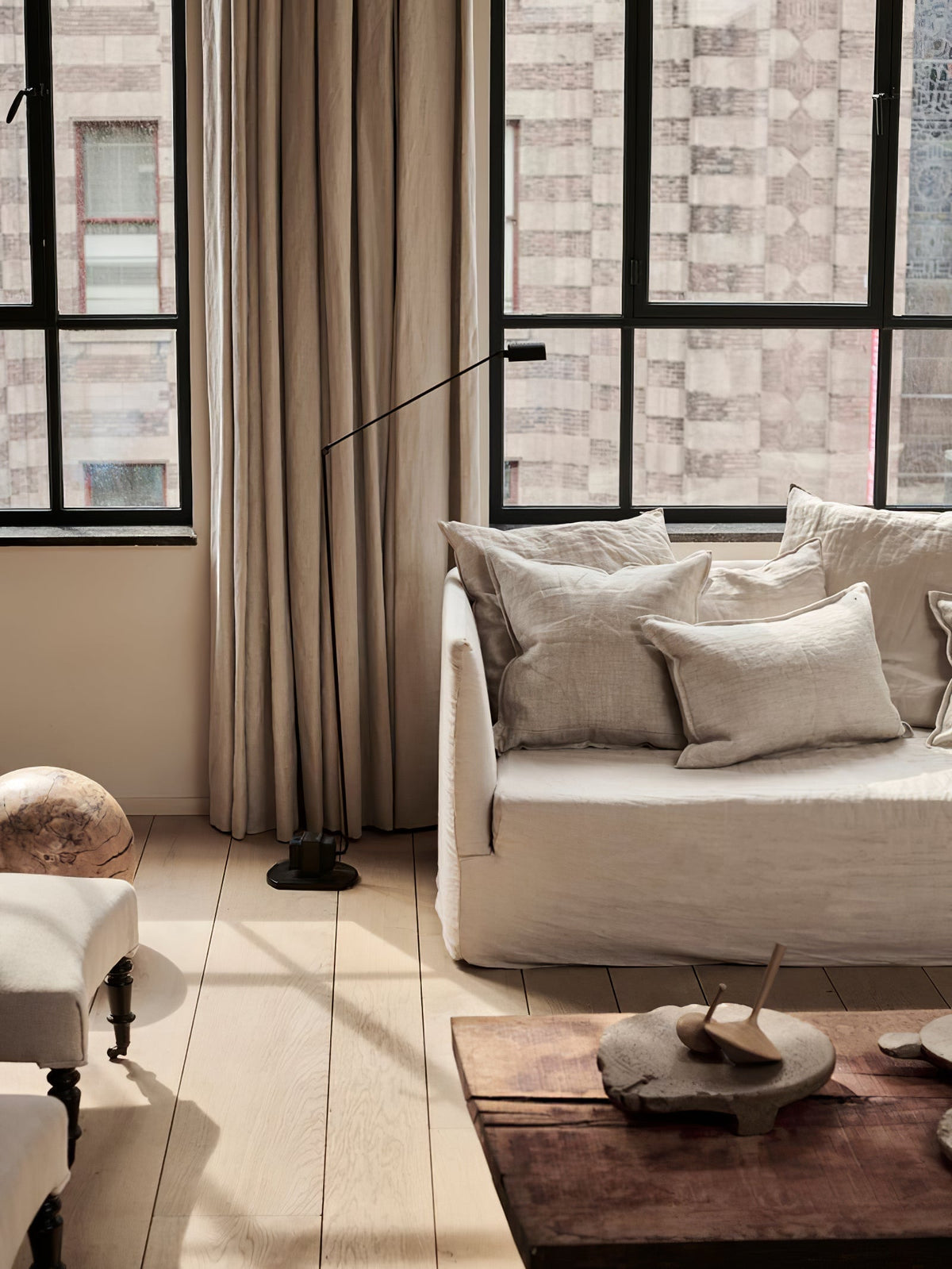 Nerilux Adjustable Floor Lamp