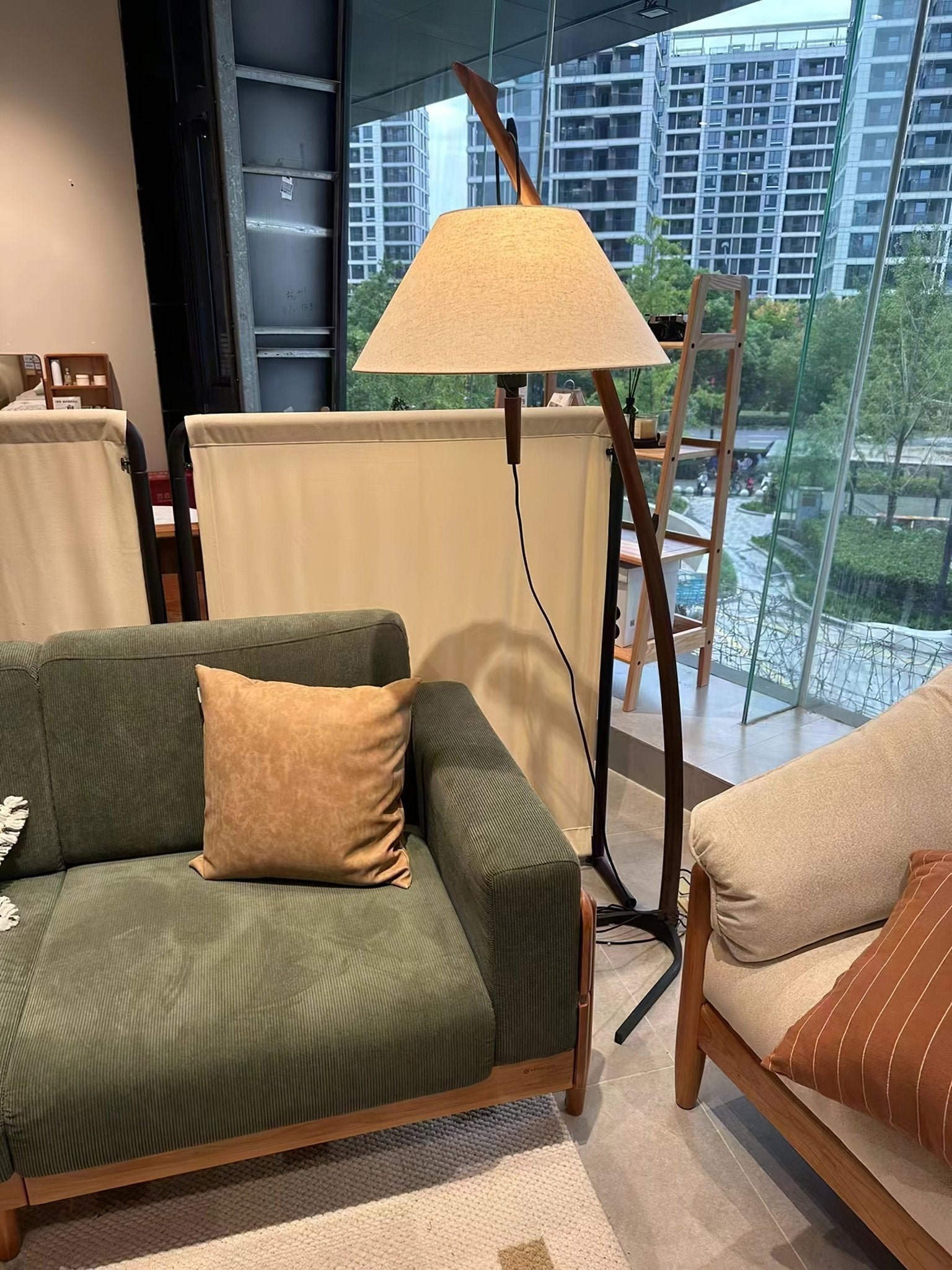 Irigen Arc Floor Lamp