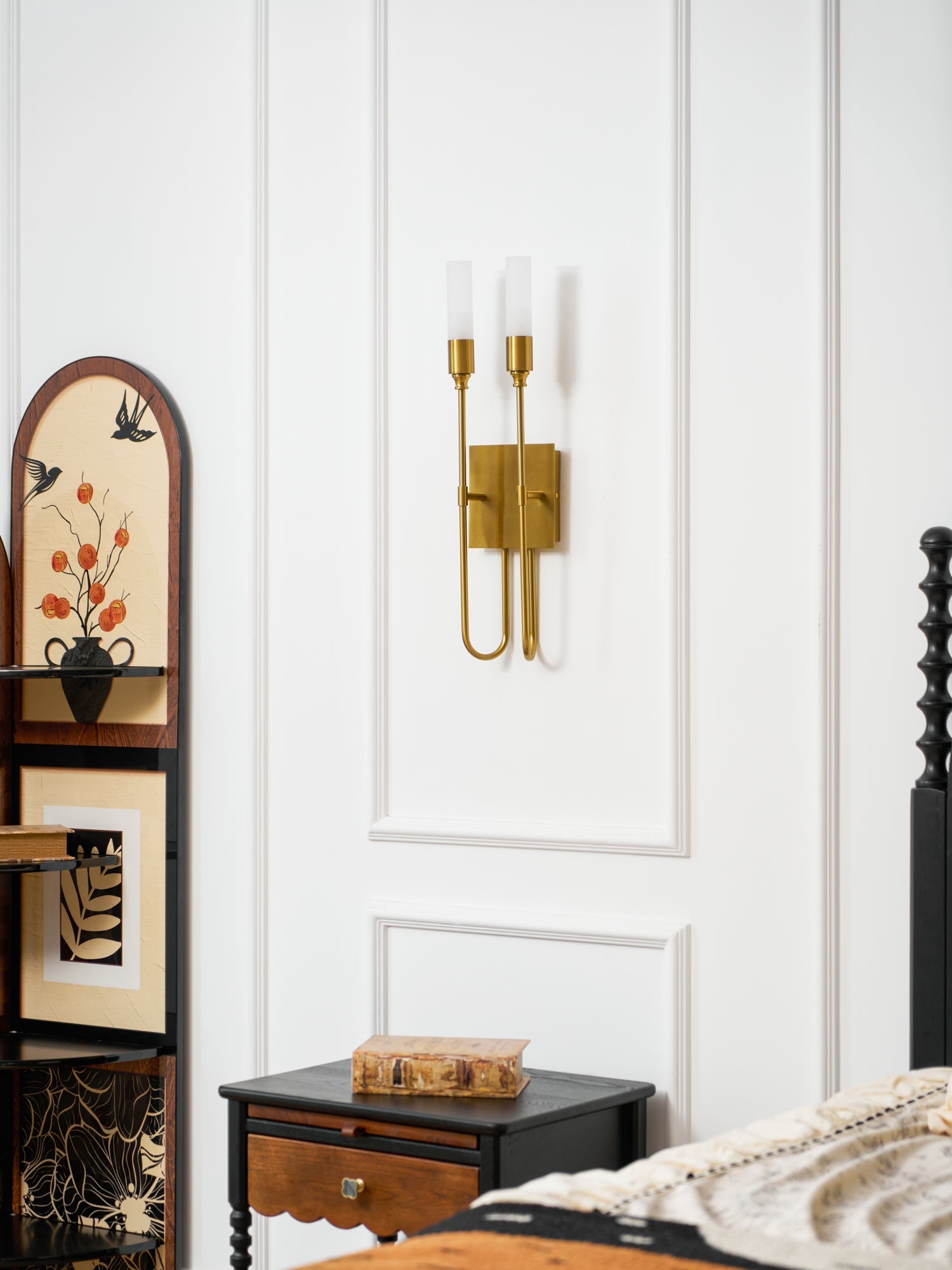 Silverstone Double Arrow Indoor Wall Light
