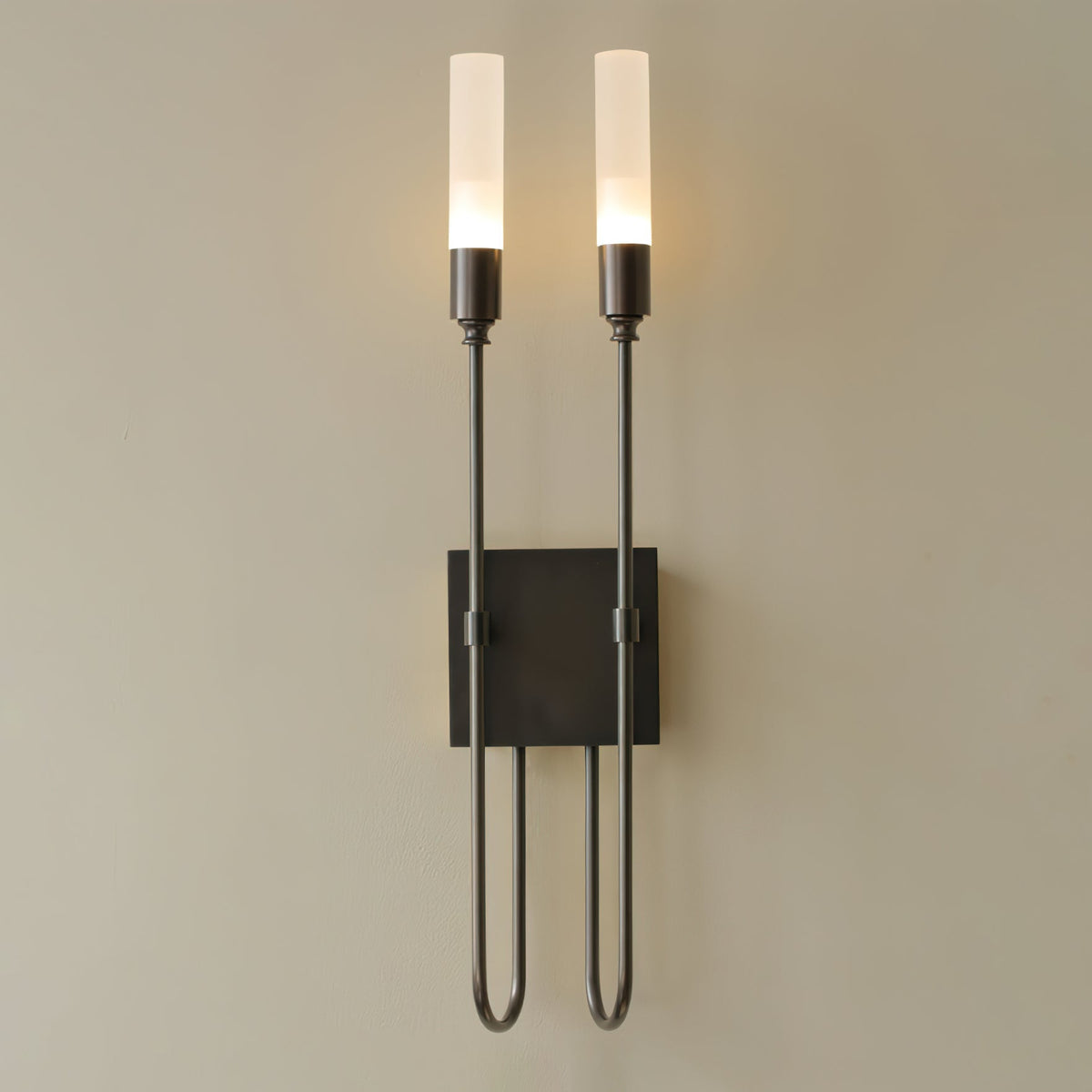 Silverstone Double Arrow Indoor Wall Light