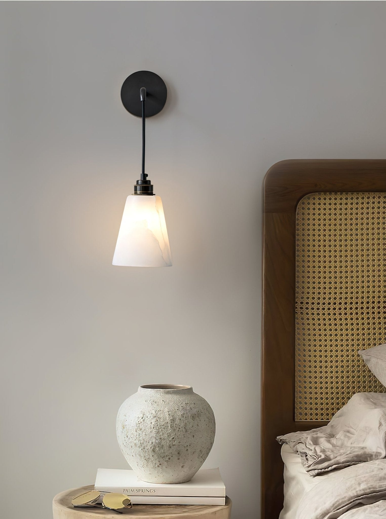 Yarlan Alabaster Wall Pendant Light