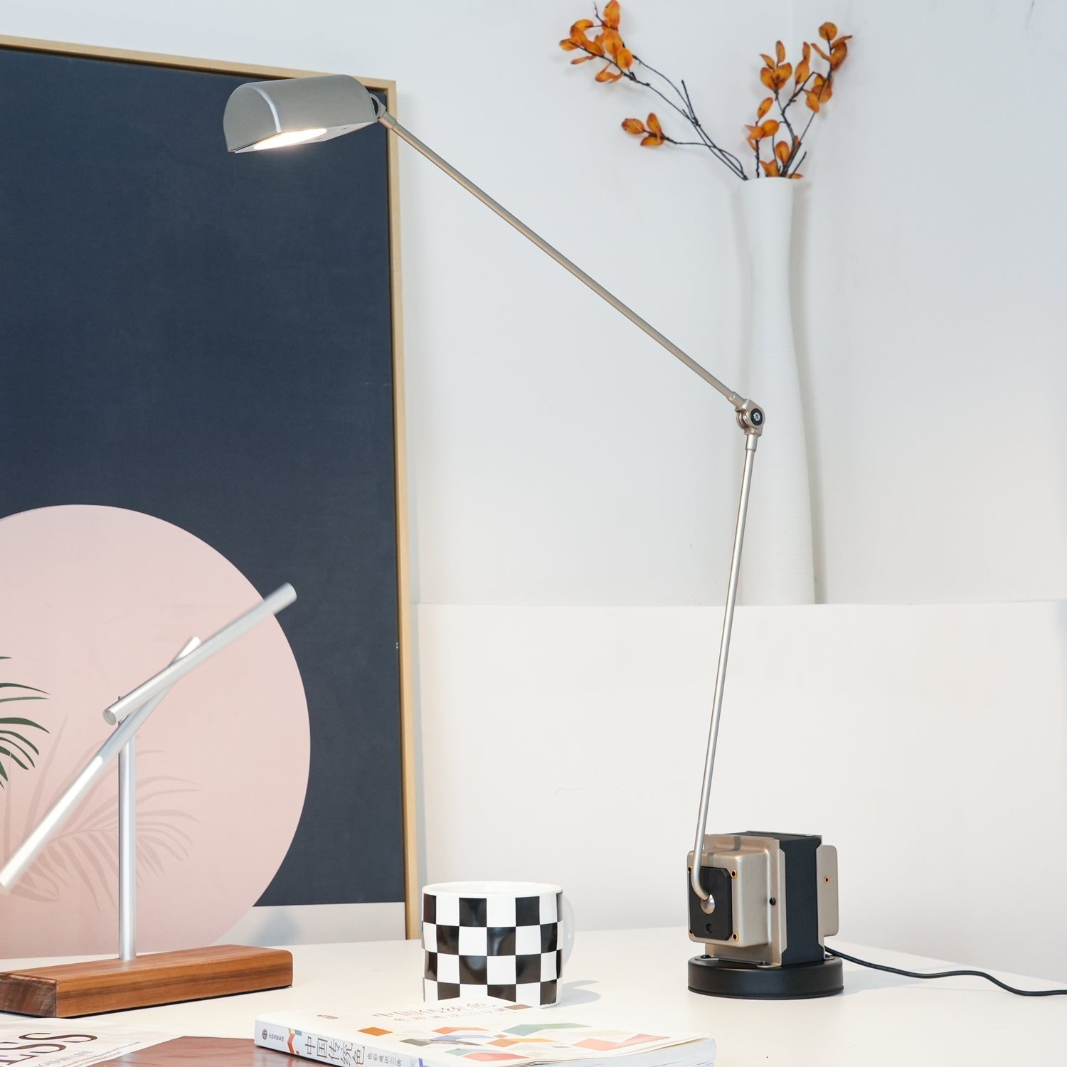 Orvyn Minimalist Table Lamp