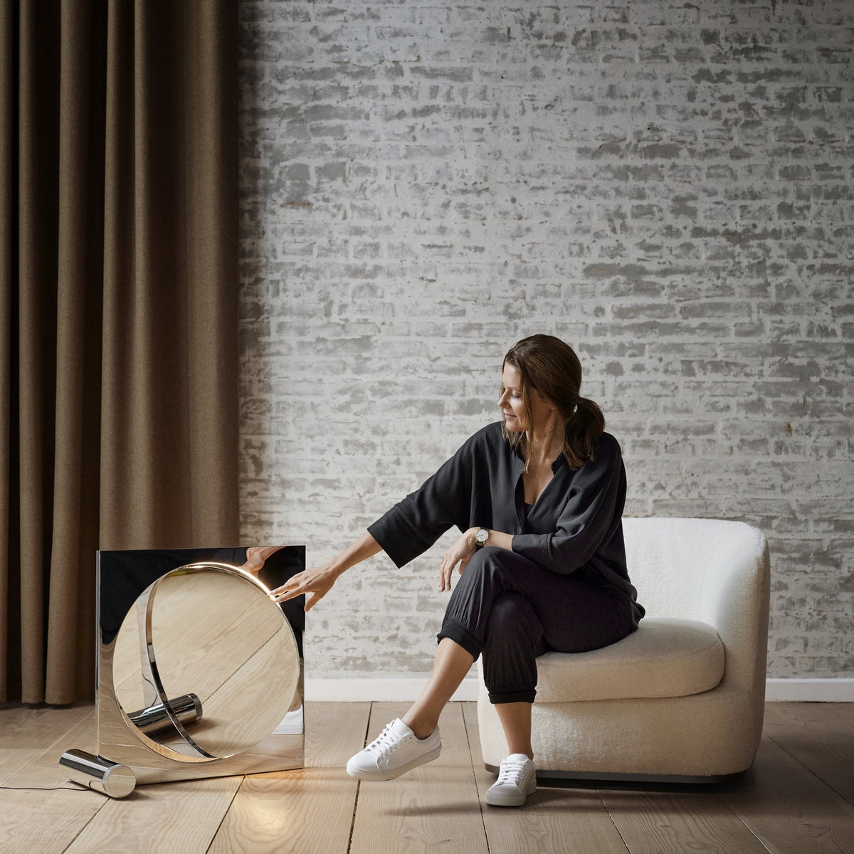 Gami Modern Table Lamp