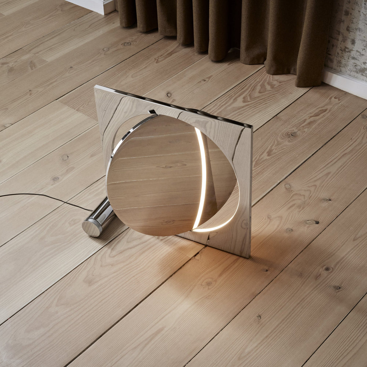 Gami Modern Table Lamp
